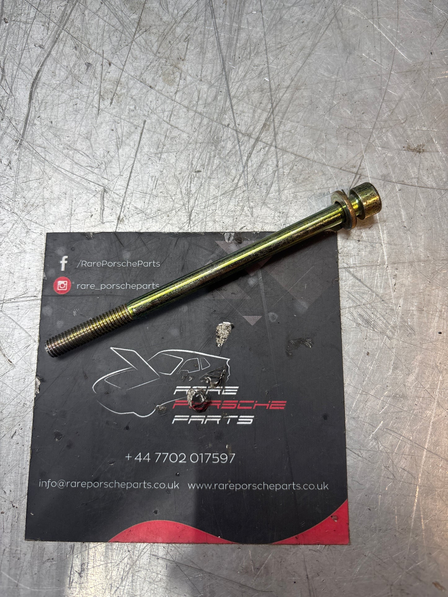 Porsche 928 Pen-head screw for instrument cluster 6x100 N0199081