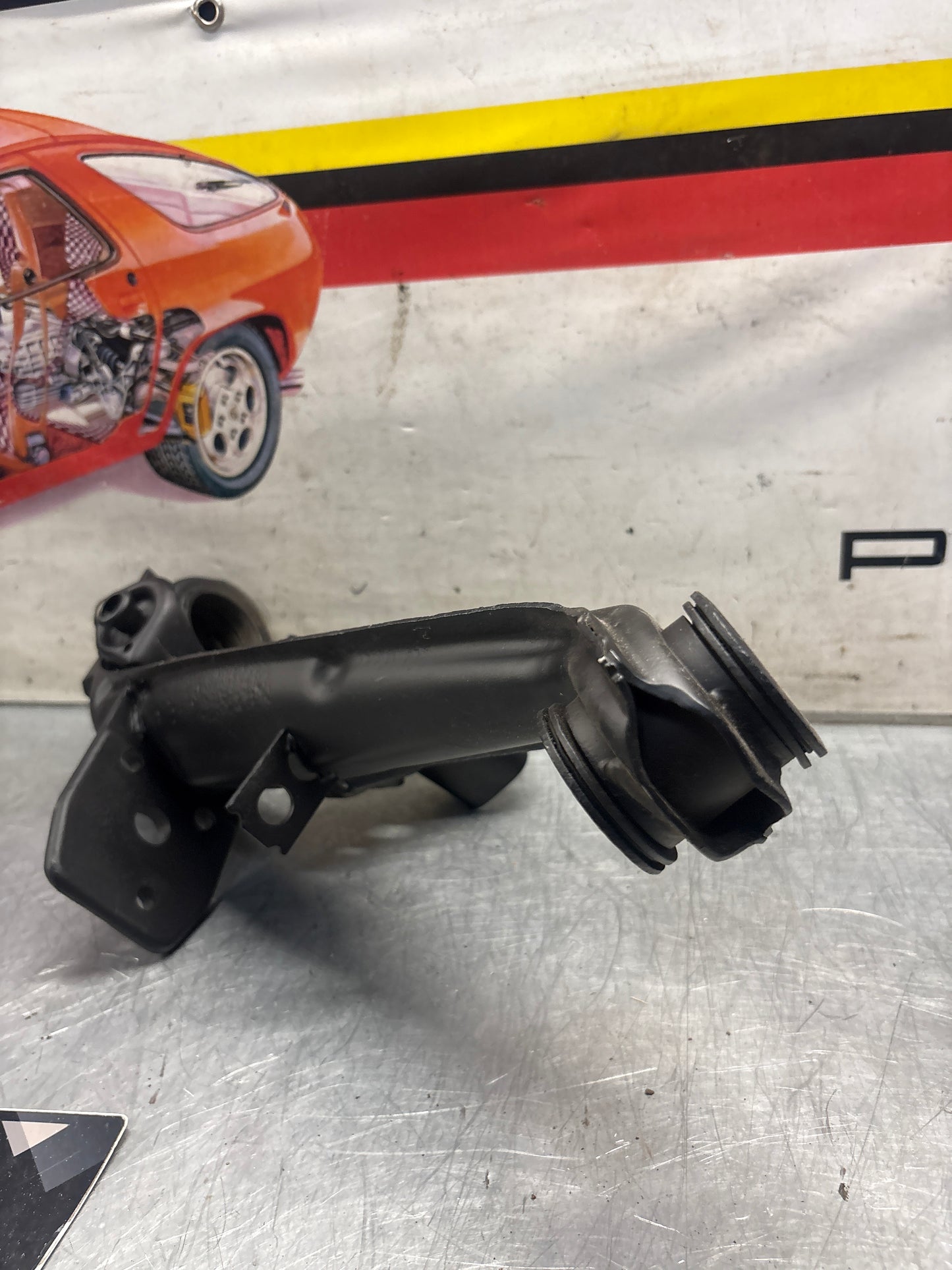 Porsche 924 944 -85.5 Rear right trailing arm, refurbished 94433102200