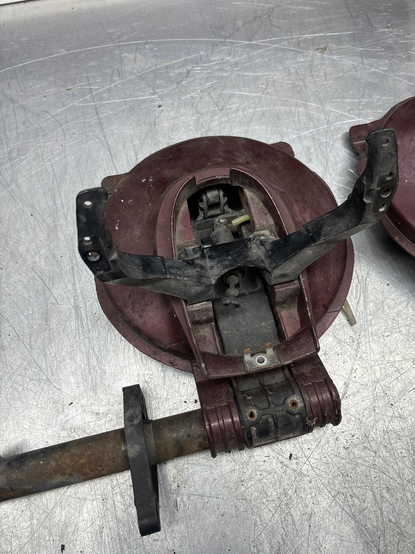 Porsche 928 pair of headlight frames, spares or repair, used 92895024902 92875024302