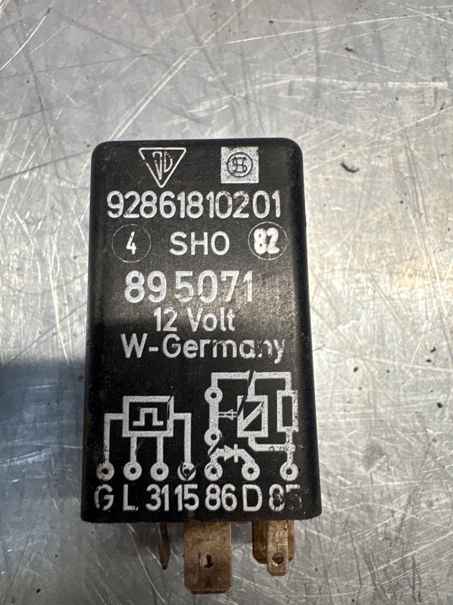 Porsche 928 seat belt relay, used 92861810201