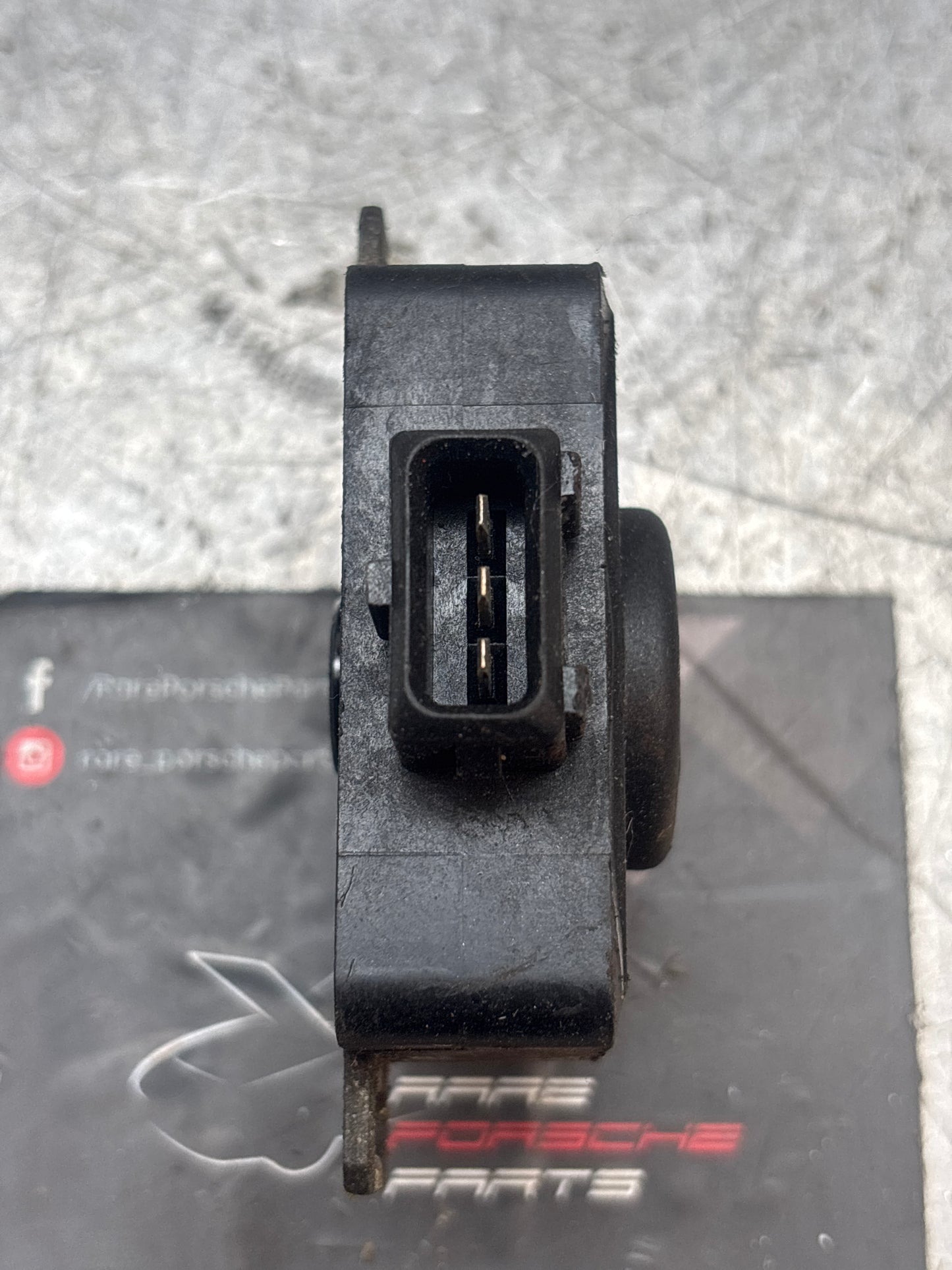 Porsche 911, 944, 928 Throttle position sensor TPS, 0280120308, used