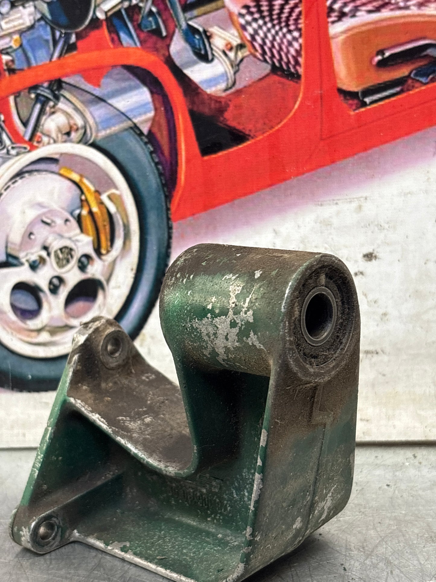 Porsche 928 engine cooling fan bracket, used 9281061100R