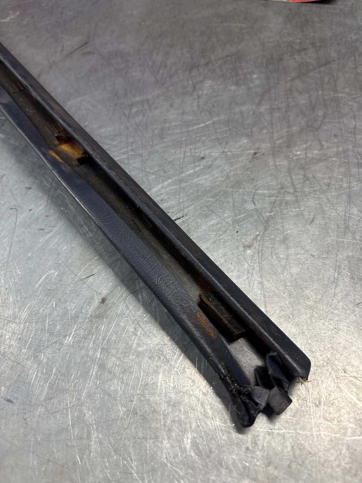 Porsche 928 tailgate trim, left, near side, marine blue, 92855503702, used