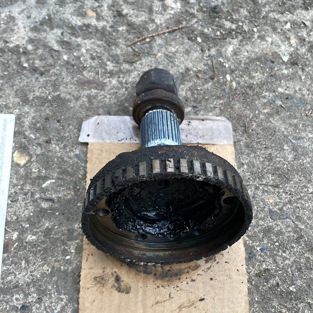 Porsche 944 S2/Turbo 968 OEM Rear Wheel Shaft 95133223533, used