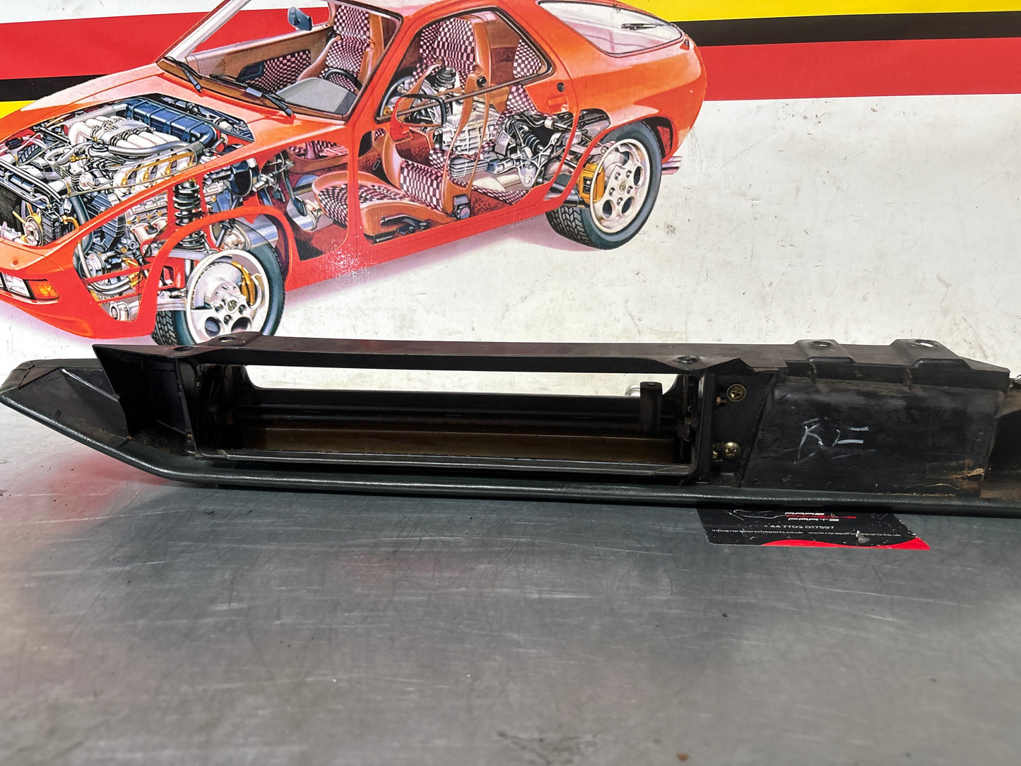 Porsche 928 Green door armrest, right, off side, 92855510203, used