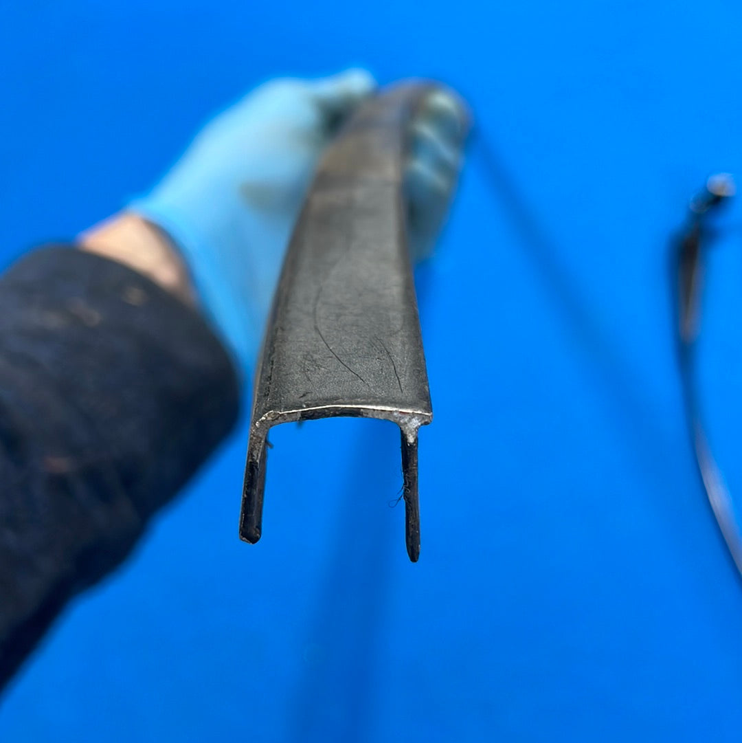 Rivestimento parabrezza Porsche 924 477853343 usato