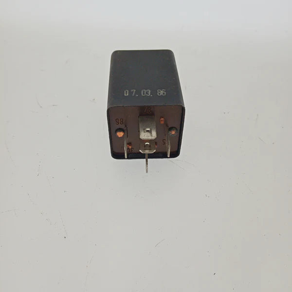 Porsche 944/924/928 window Relay 94461511202 Used