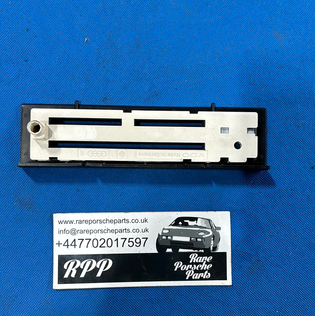 Porsche 924 924S Heizungsbedienteil, Armaturenbrett schwarz 944572149, gebraucht
