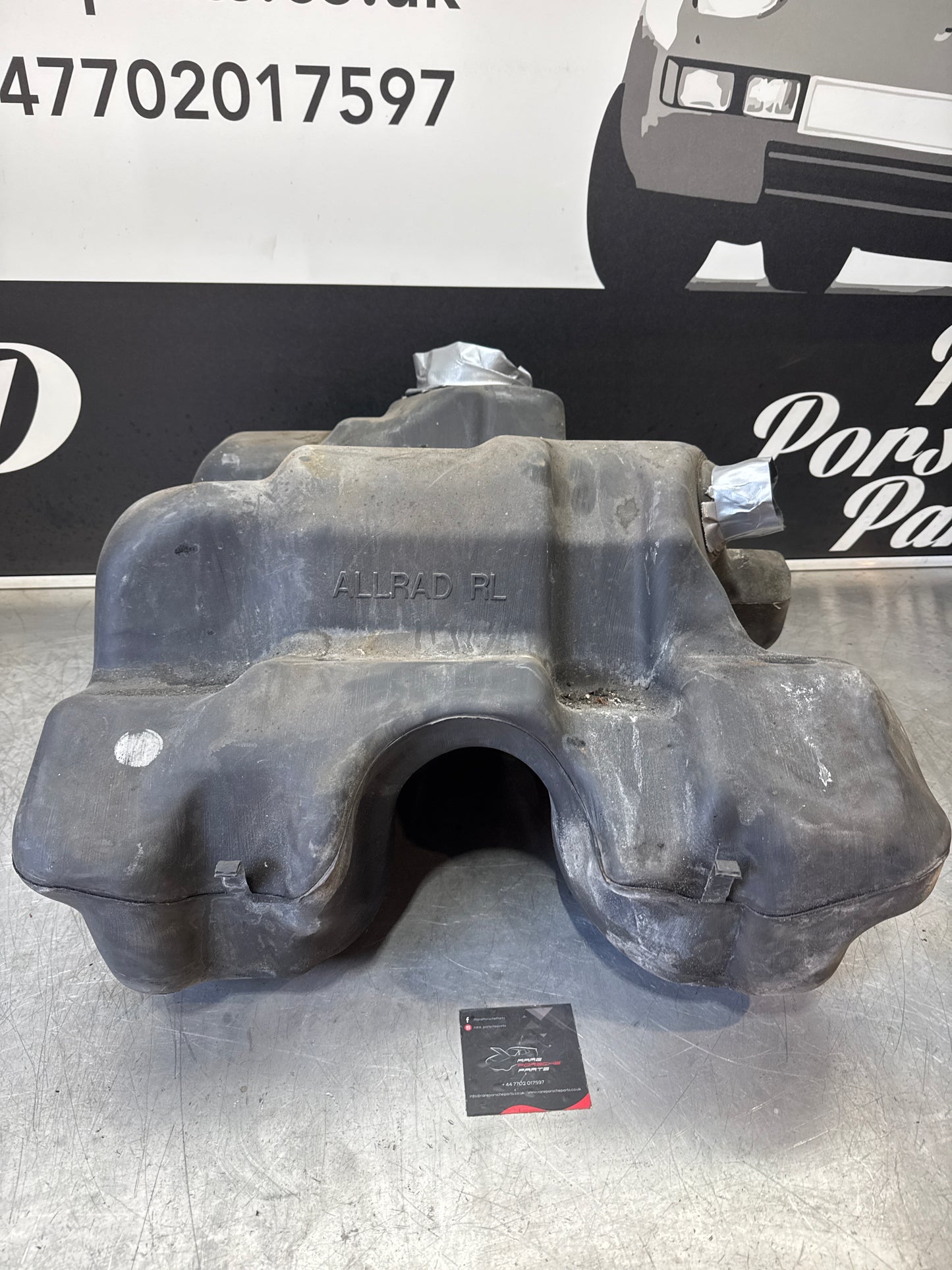 Porsche 996 / 911 C4 fuel tank 99620102201 used