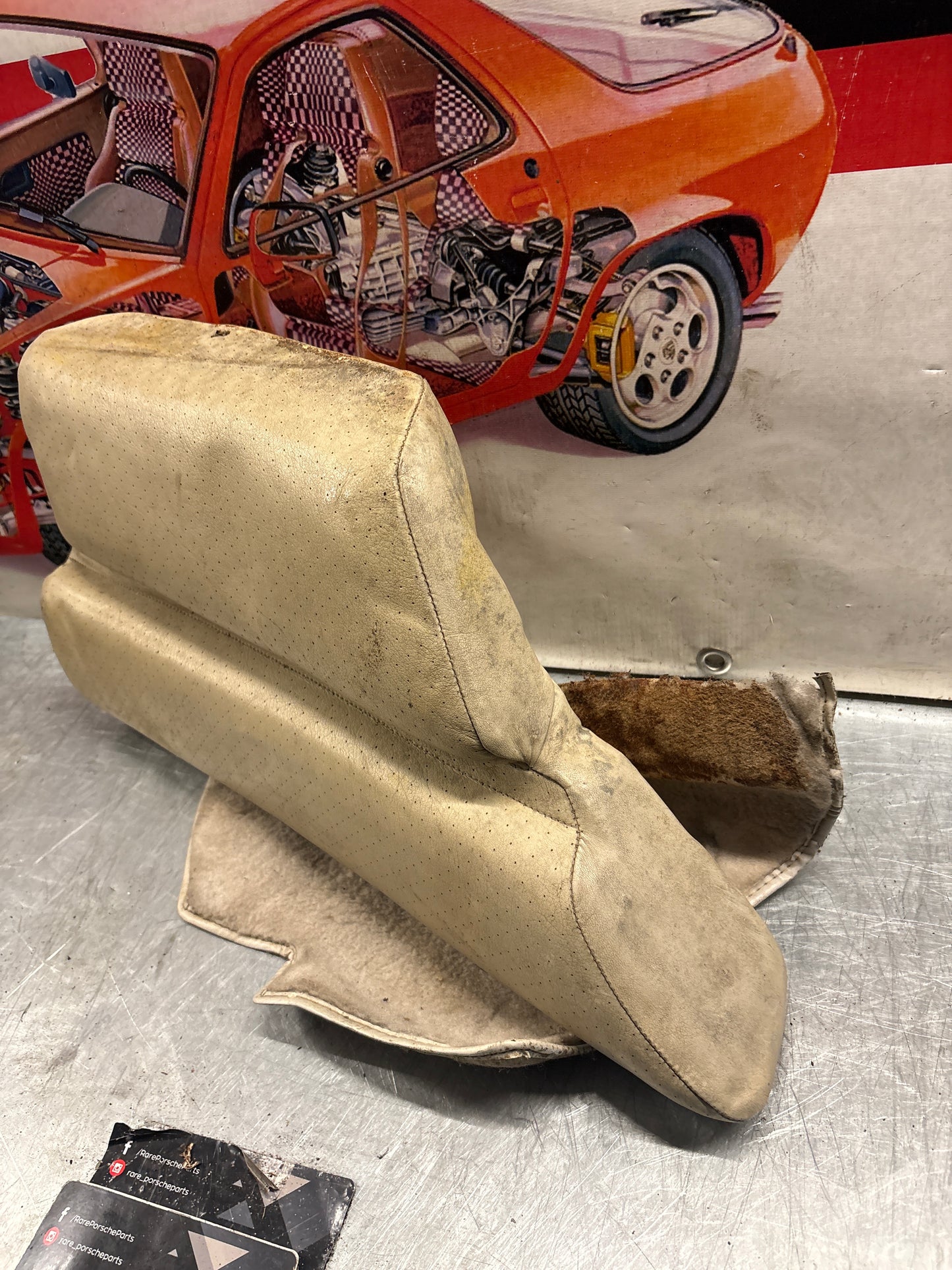 Porsche 928 rear left seat cushion, blue, leather, used 92852205951