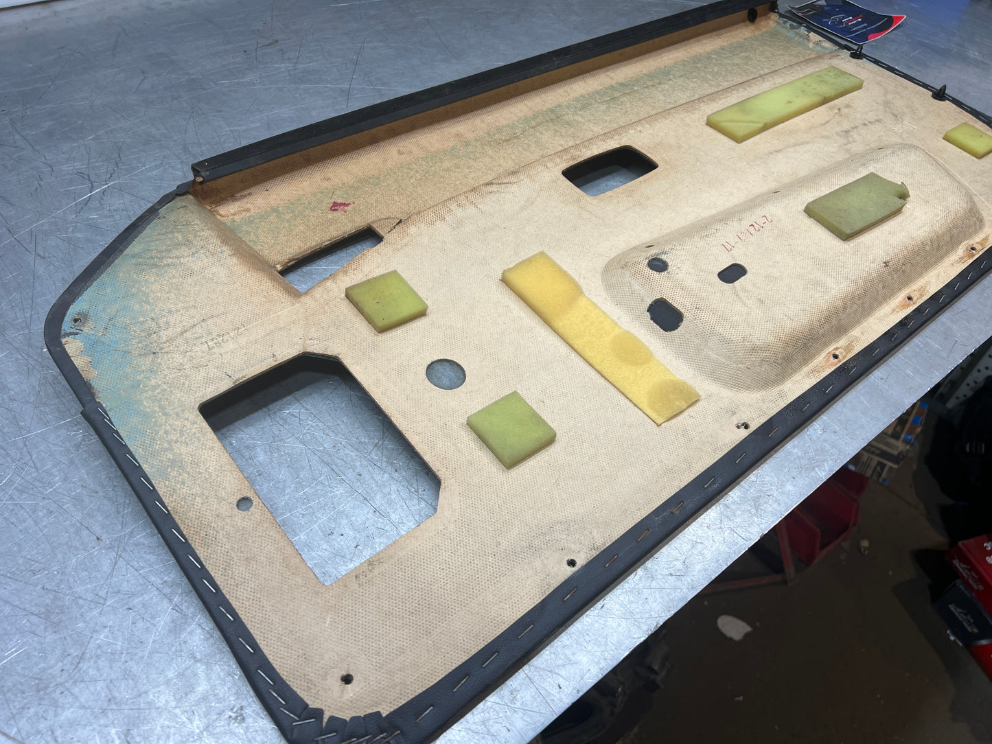 Porsche 944 left blue door card for late cars from 85.5 944555017