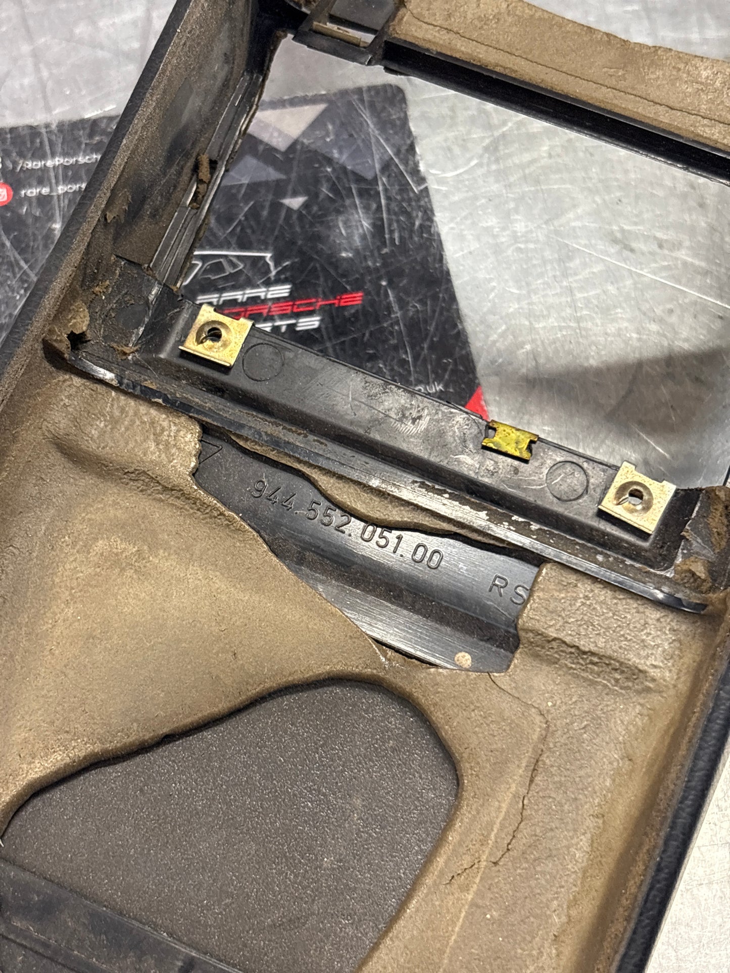 Porsche 944 centre console black 94455205100 used