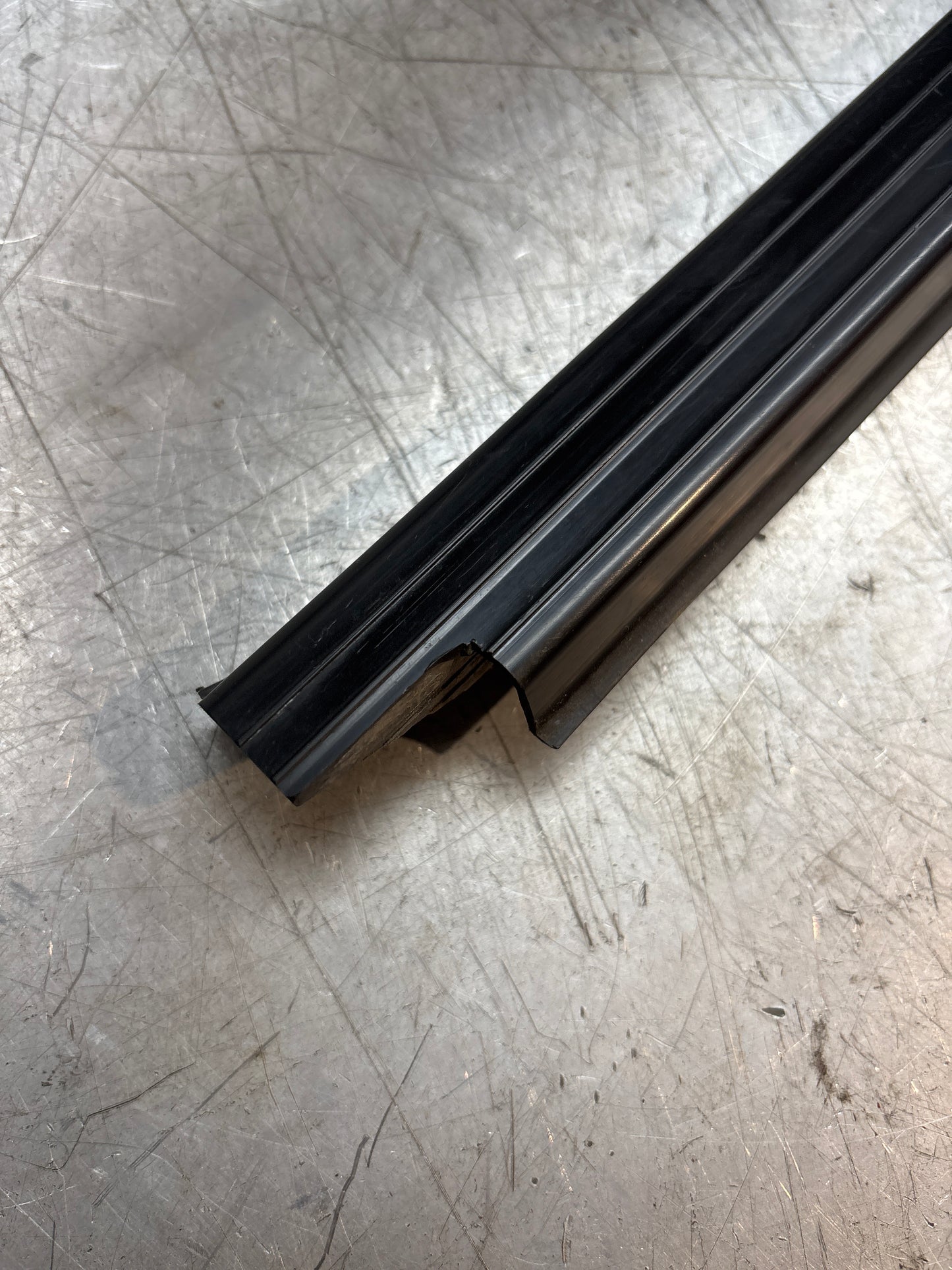 Porsche 944 85.5- left sill trim, scuff plate used 94455112100