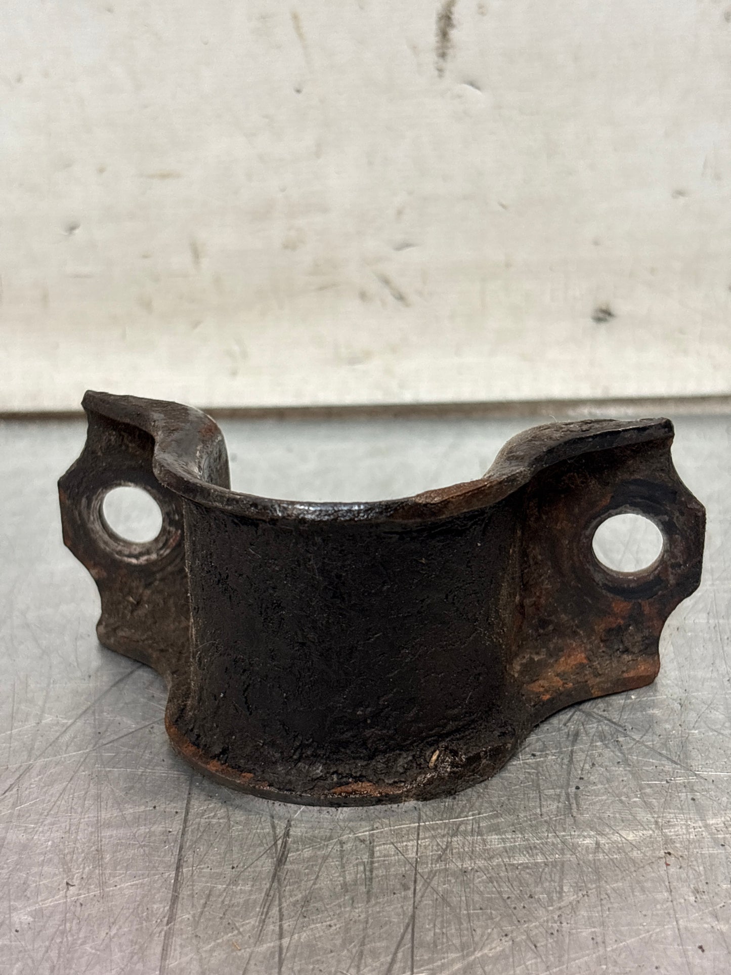 Porsche 928 front anti roll bar clamp, 92834377700 used
