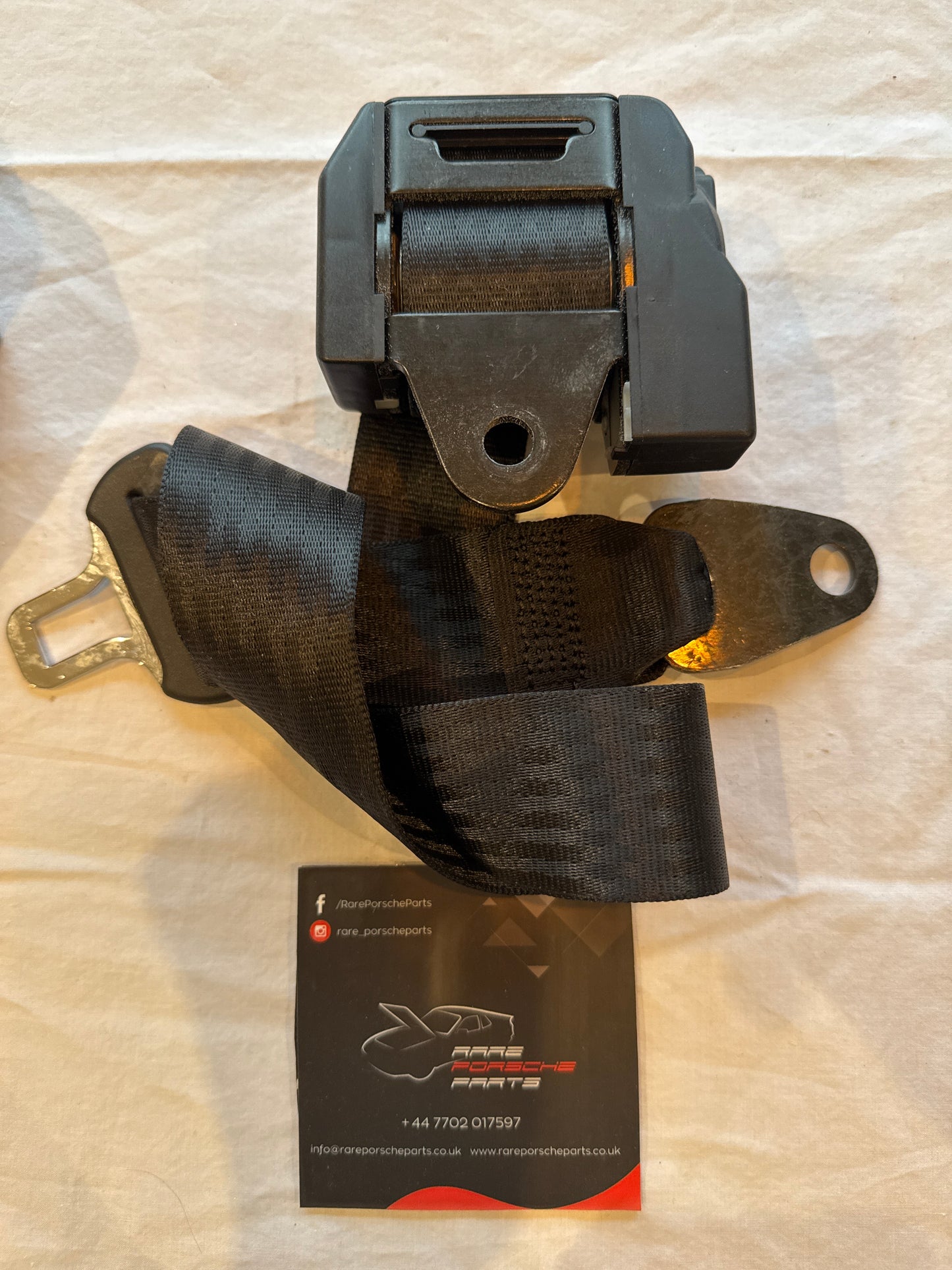 Porsche 928 seat belt 92880302200 right NOS