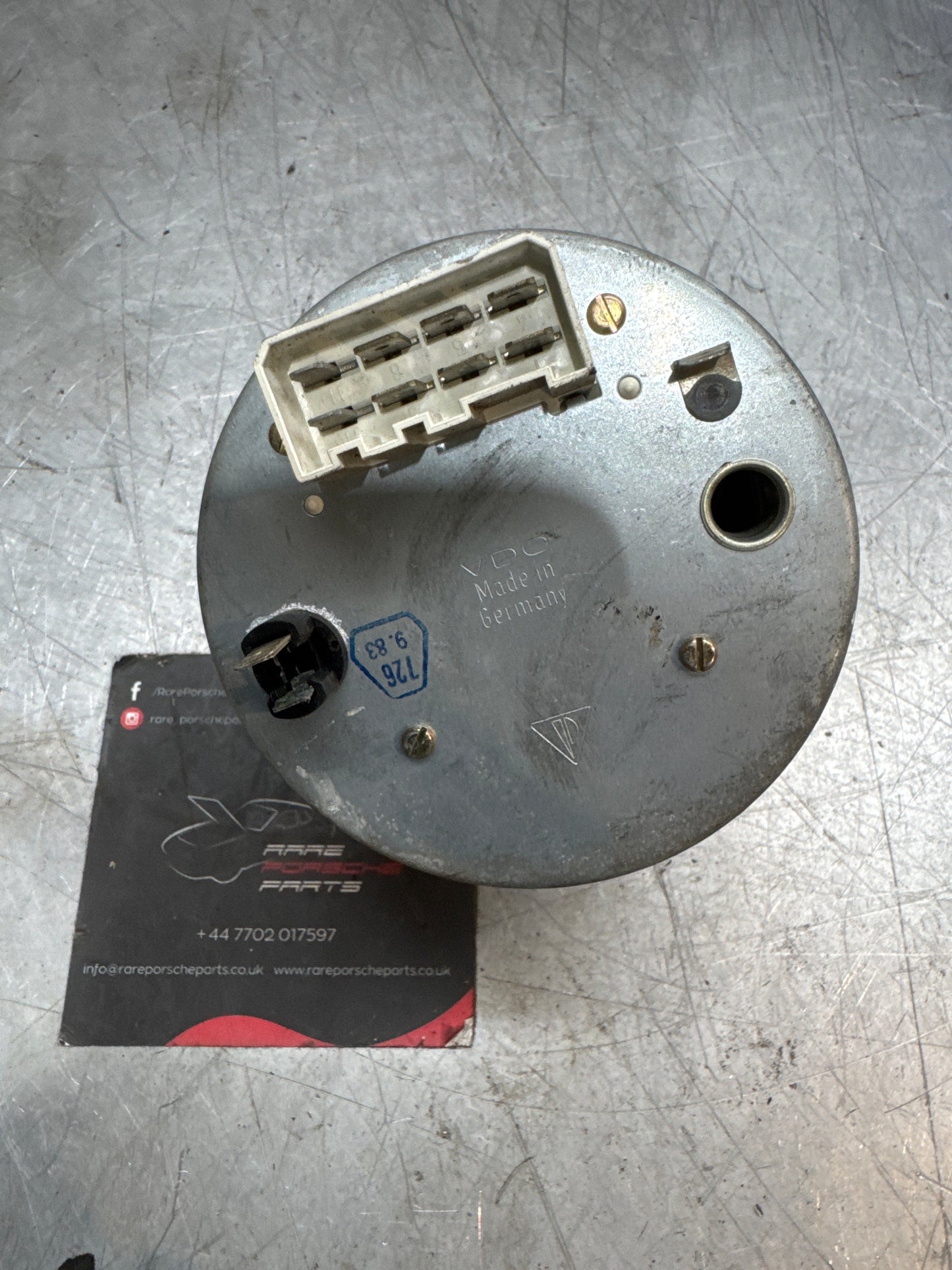 Porsche 944 early rev counter tacho yellow 94464121100 with MPG and G/H