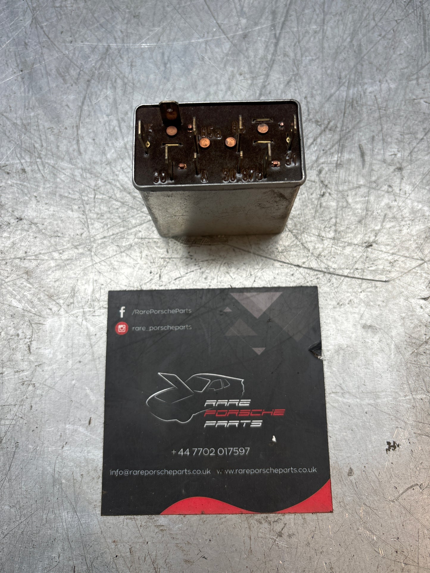 Porsche 928 S 92861511500 relay control unit rear window heating