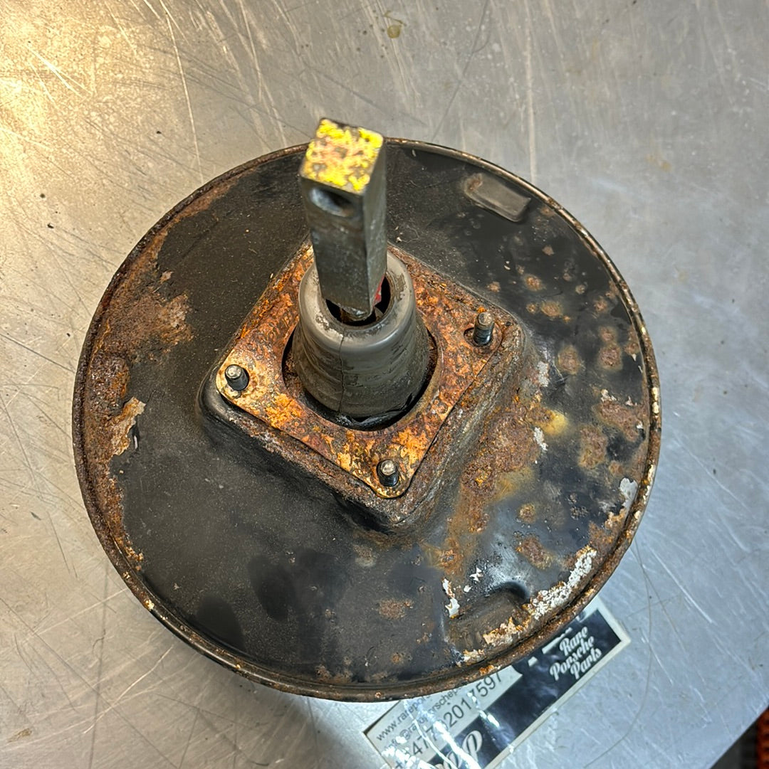 Porsche 928 brake booster, used 92835502523