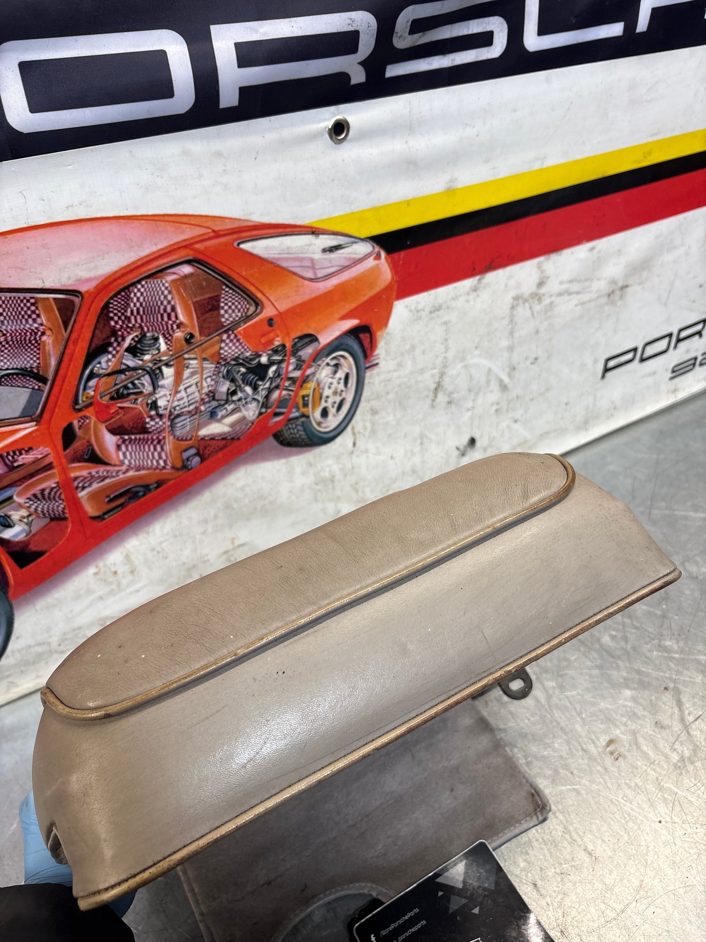 Porsche 928 rear right seat backrest, white, leather used 92852203852