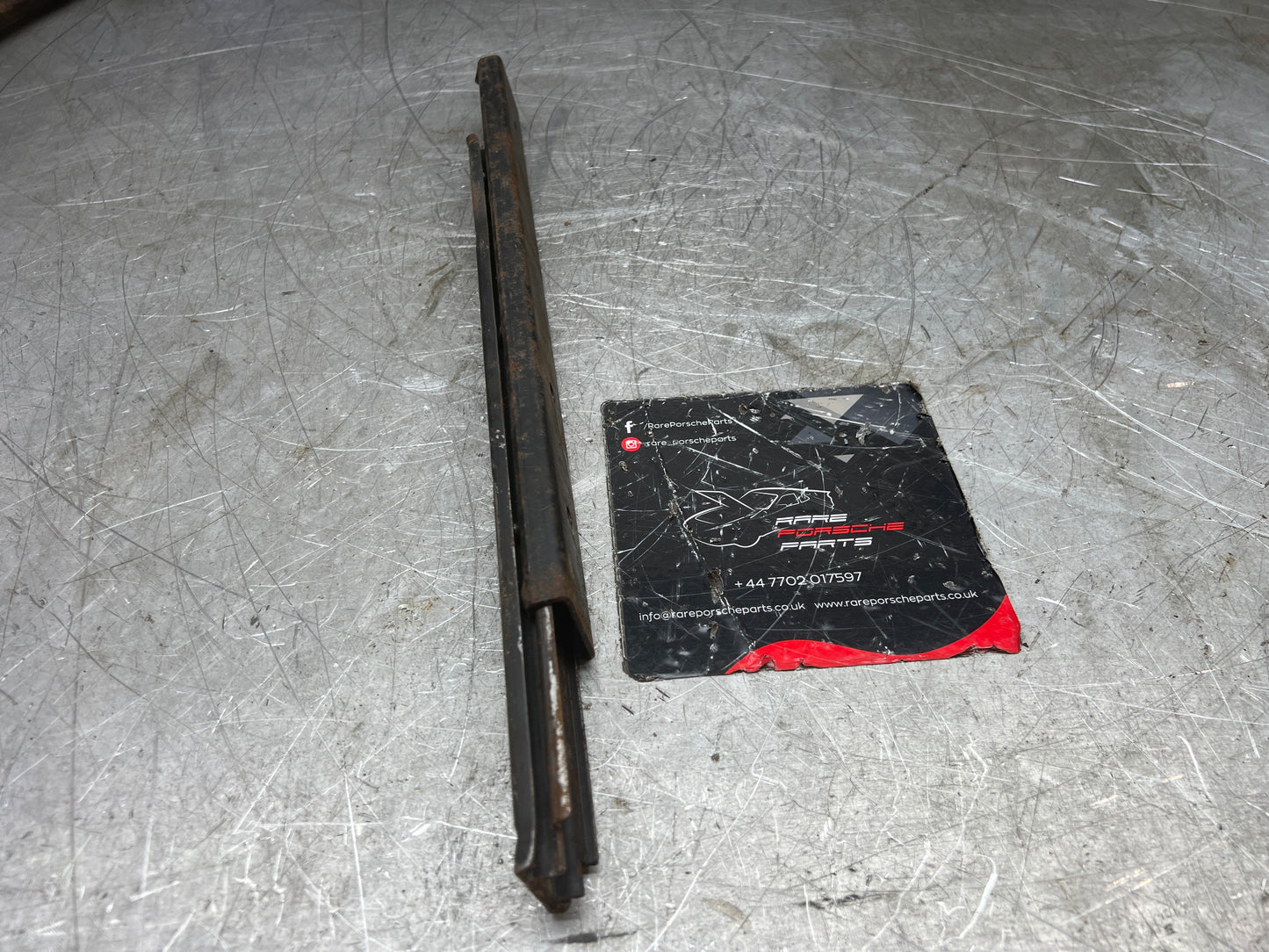 Porsche 924 944 911 seat runner 94452149100