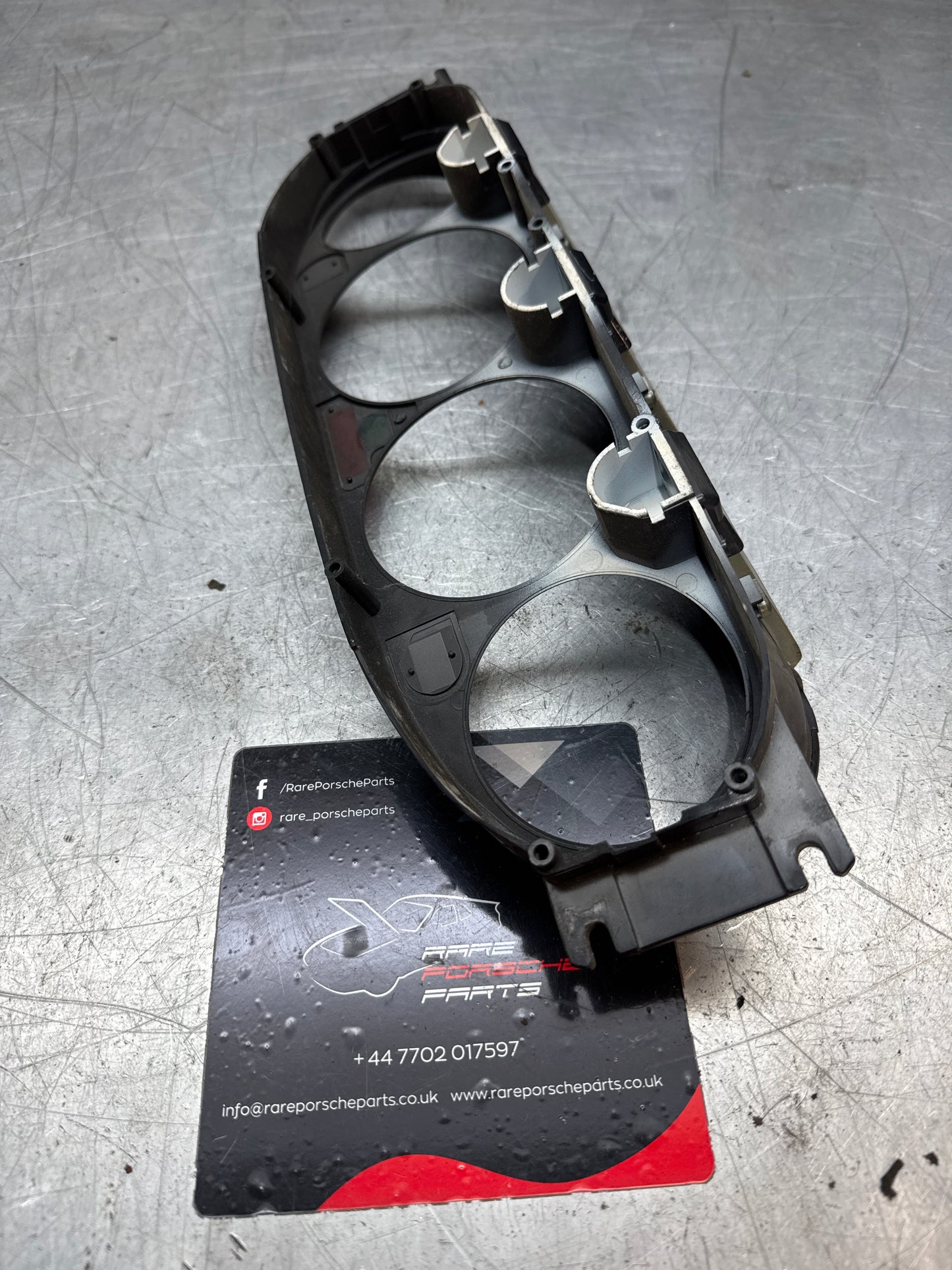 Porsche 945641311 speedo frame