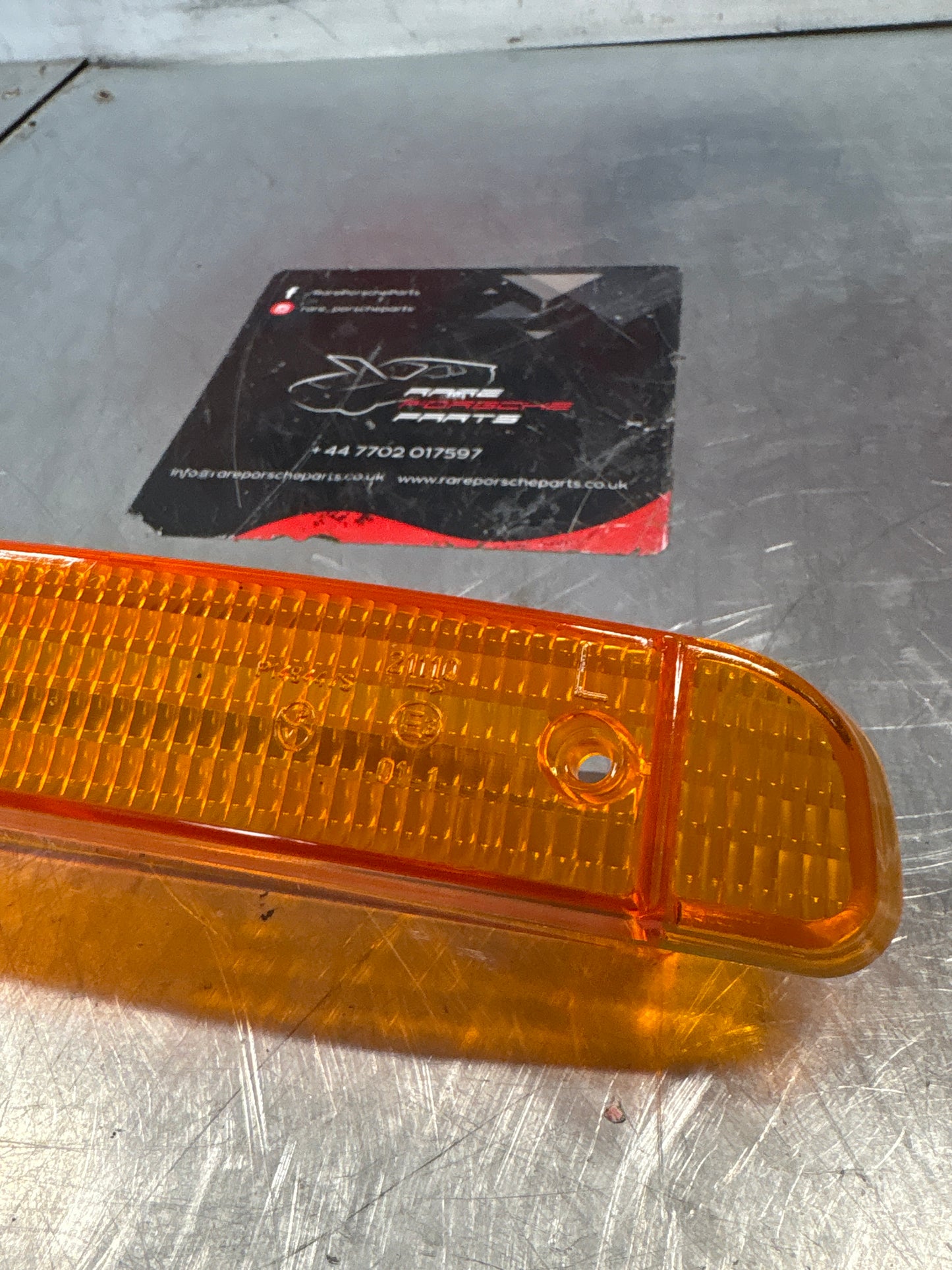 Porsche 944 S2 / Turbo left hand indicator lens Bosch 95163116101 new