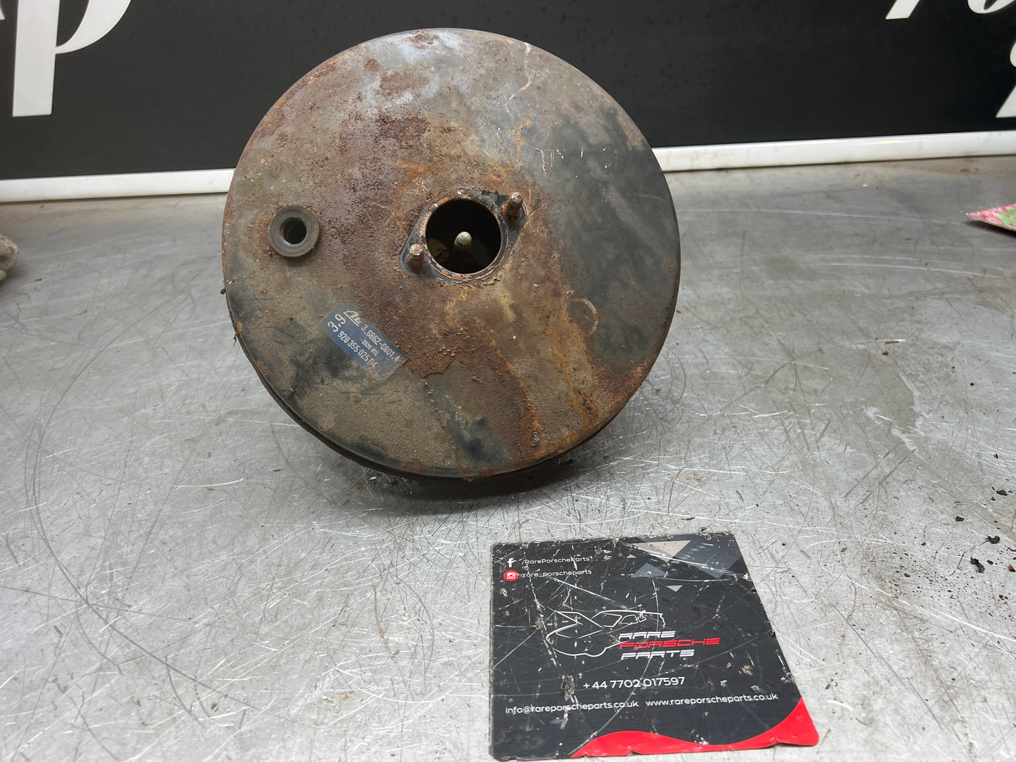 Porsche 928 brake booster, used 92835502504