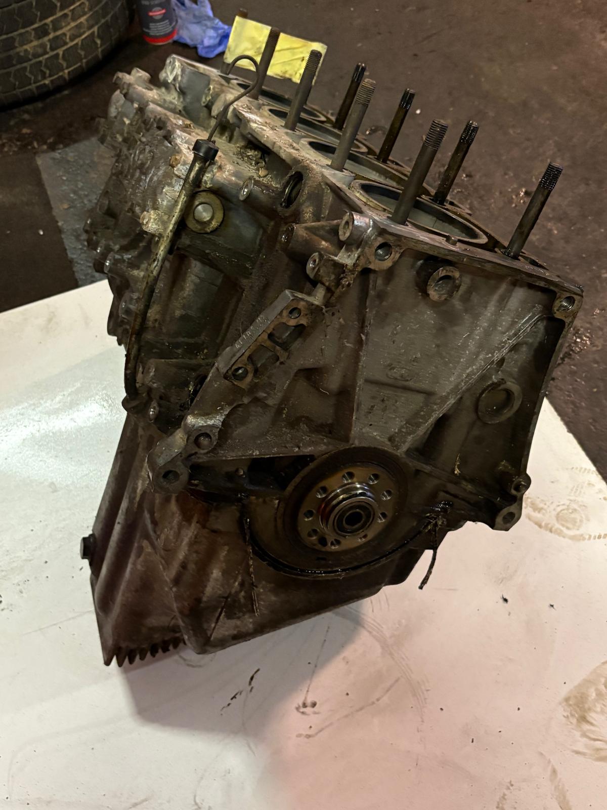 Porsche 944 M44/03 short block, used