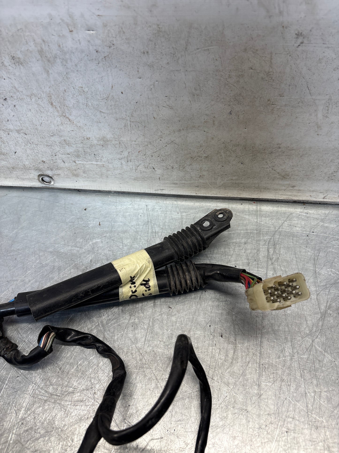 Porsche 928 S driver’s door loom / harness mirror cut, used 92861216702 / 92861216402