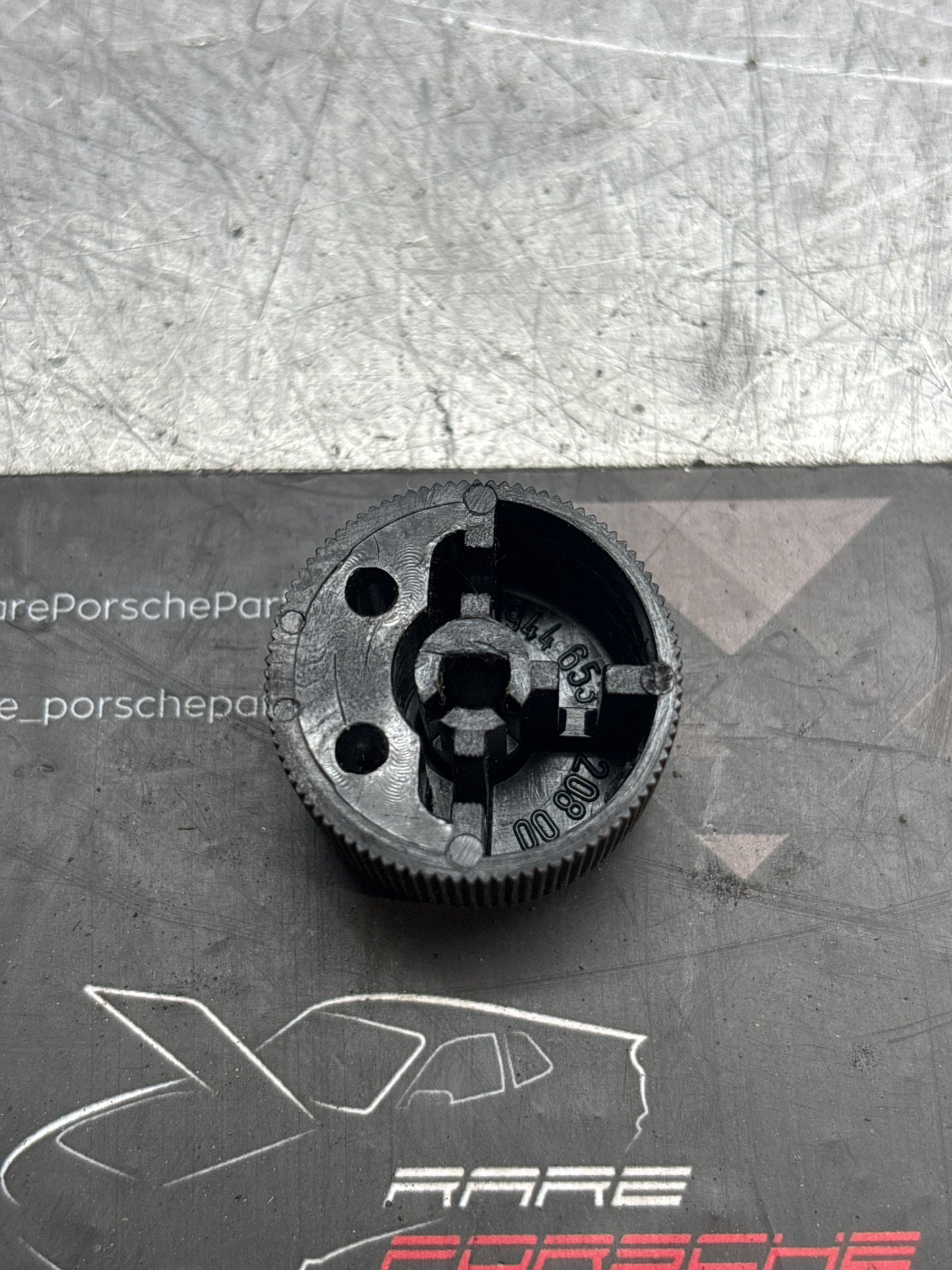 Porsche 944/968 heater matrix temperature knob, 94465320800, used