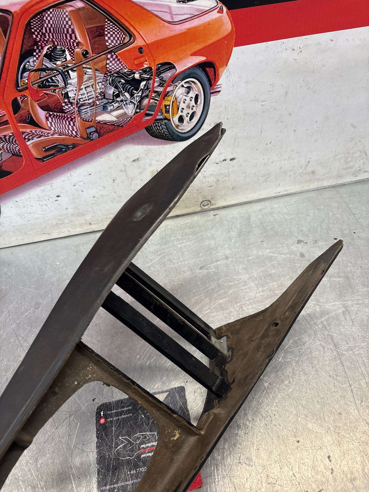 Porsche 944 centre console black 94455205100 used