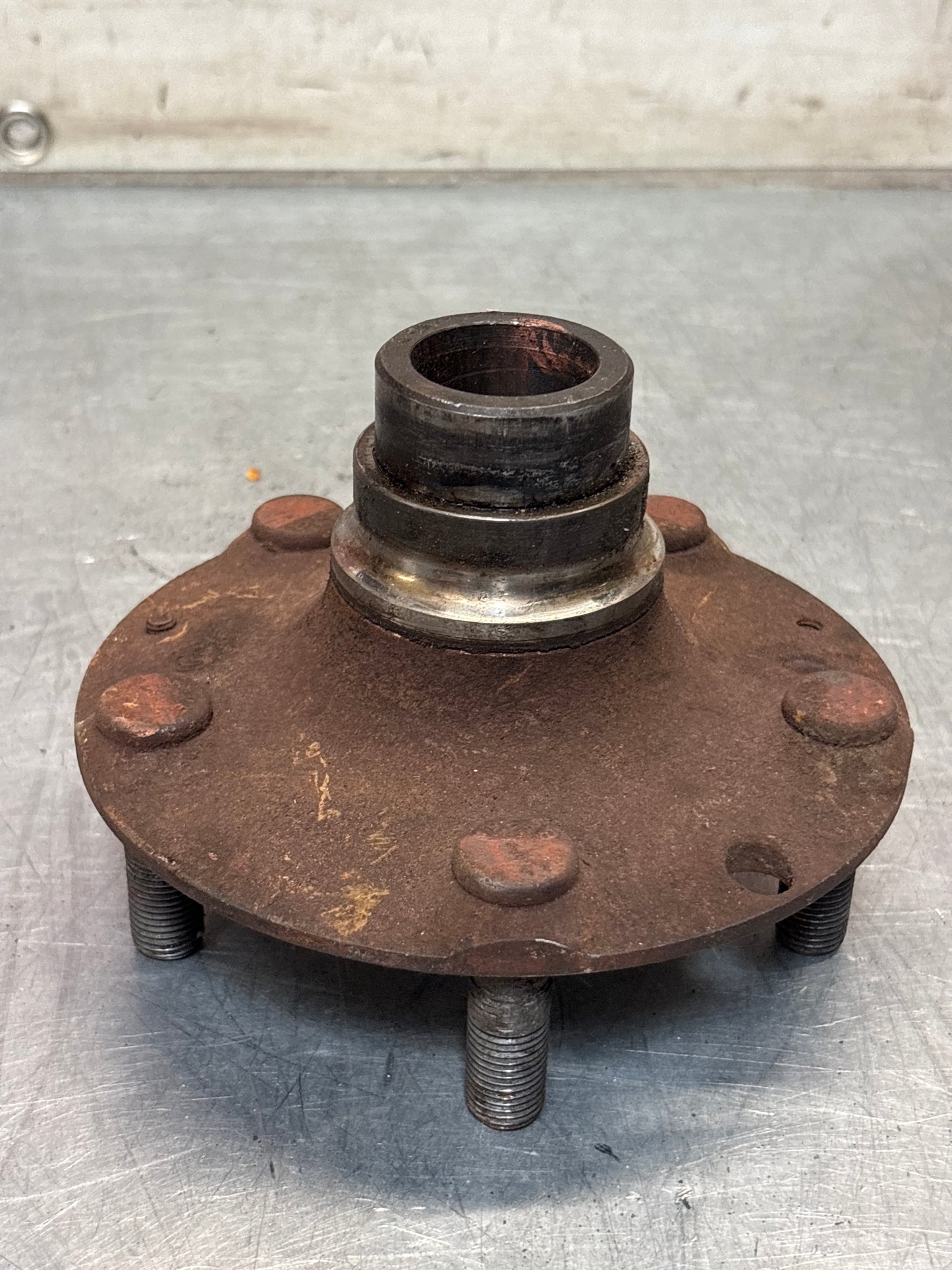Porsche 928 rear wheel hub, 92833106507, used with short stud bolt