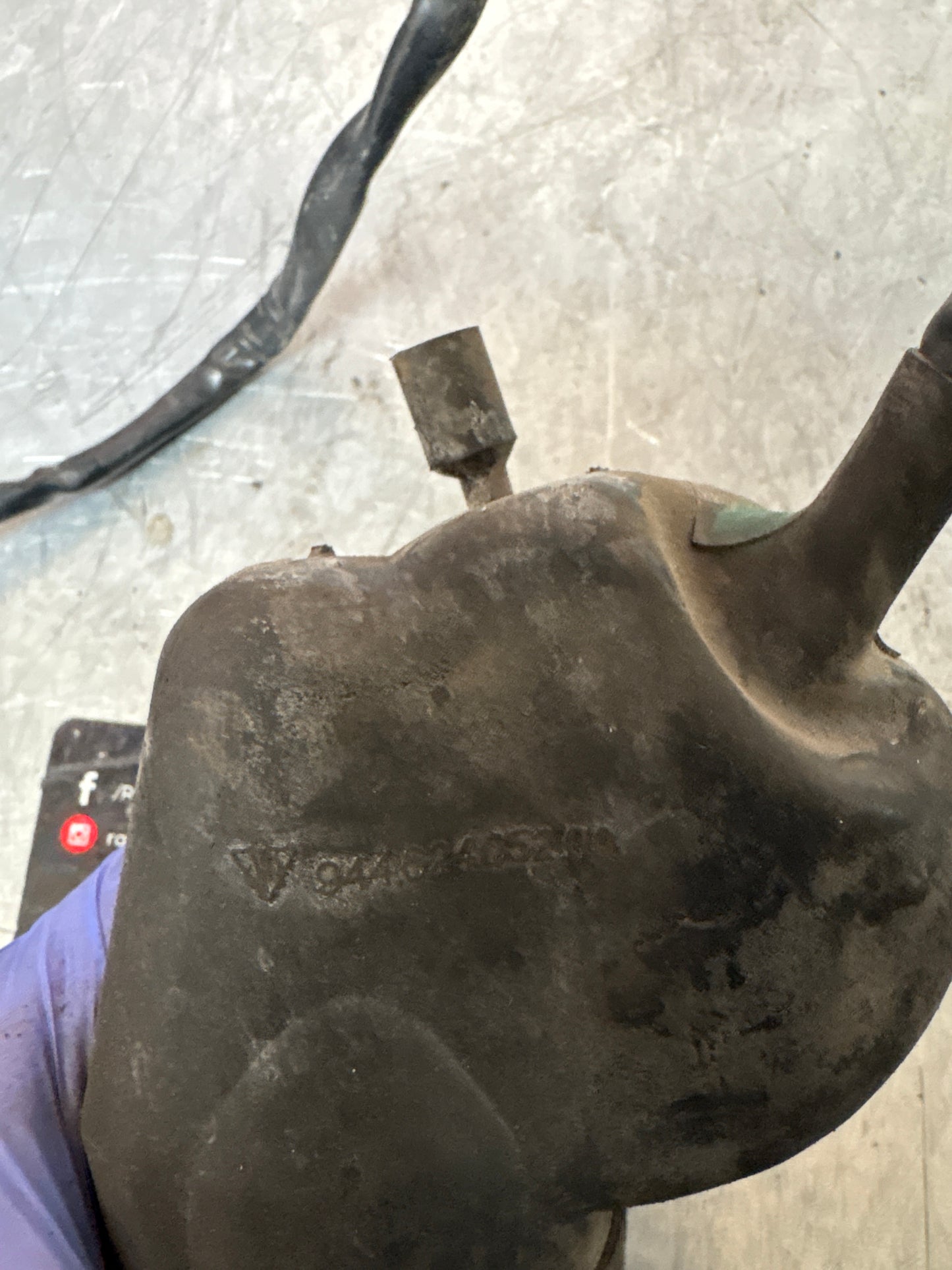 Porsche 968 right headlight motor, used 94462405200