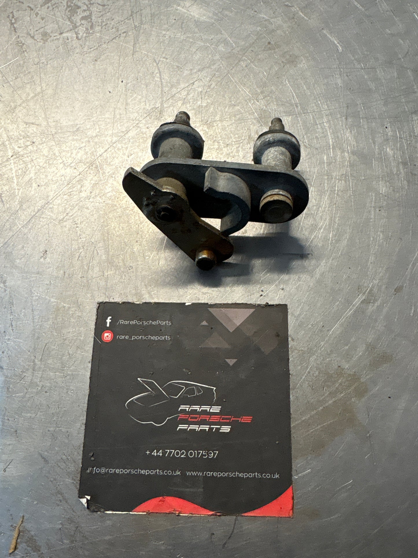 Porsche 928 wiper bearing, used 92862830902