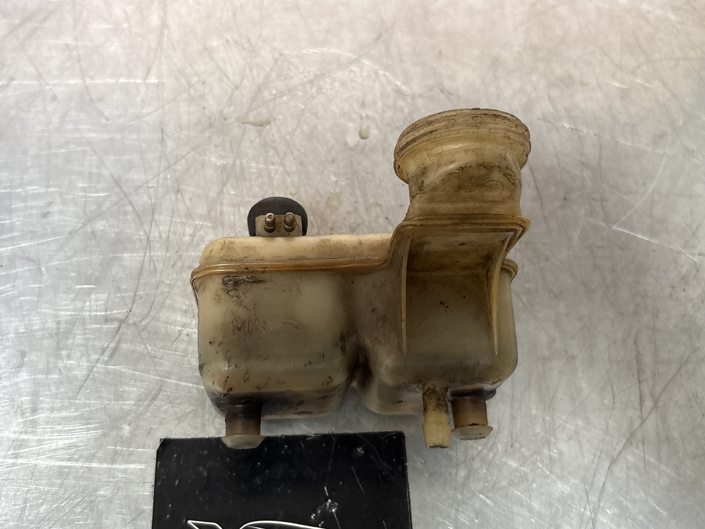 Porsche 928 Brake Fluid Reservoir, used 92835565004