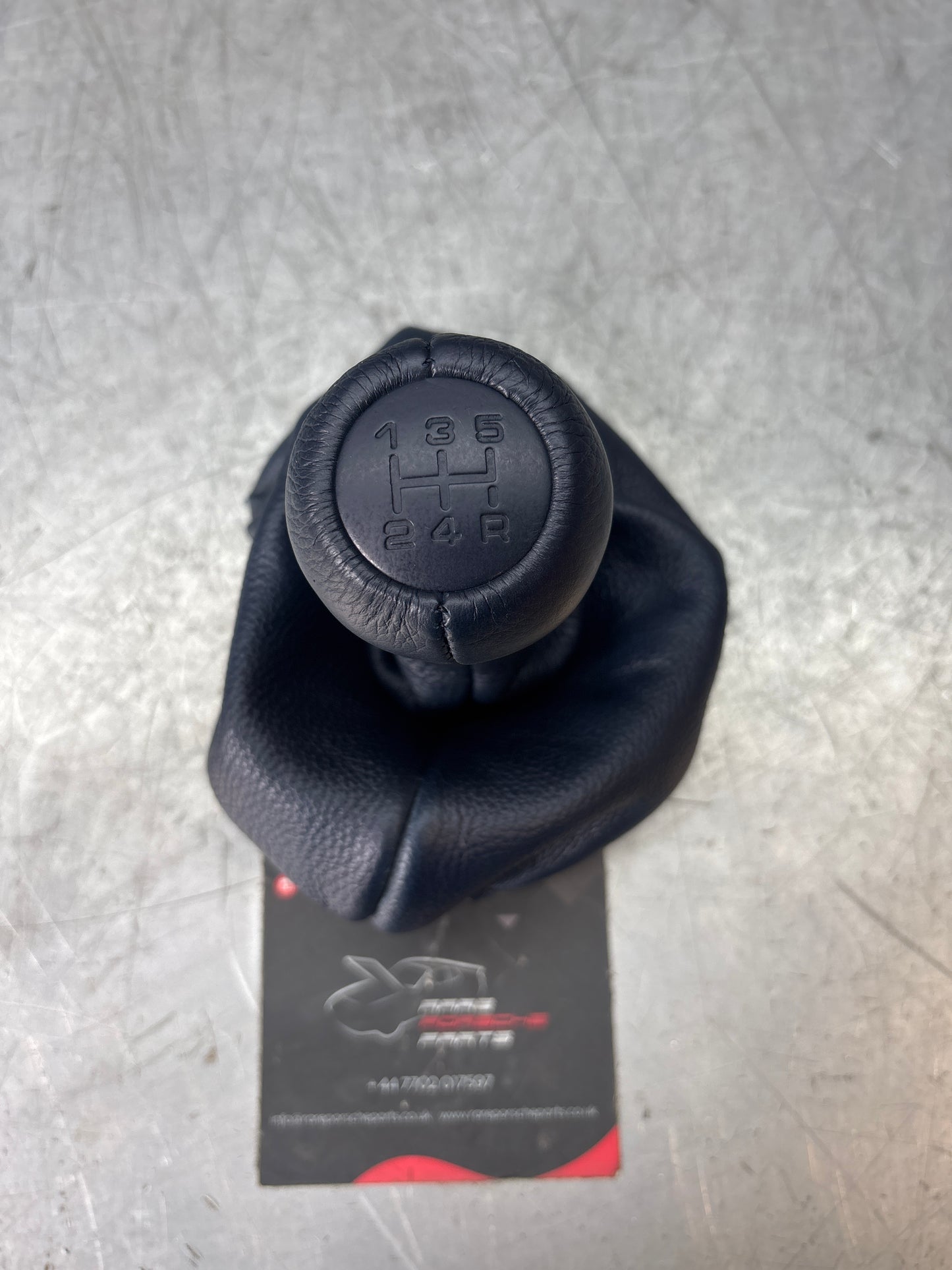 Porsche 924/944 refurbished gear knob and boot, blue 94442407500