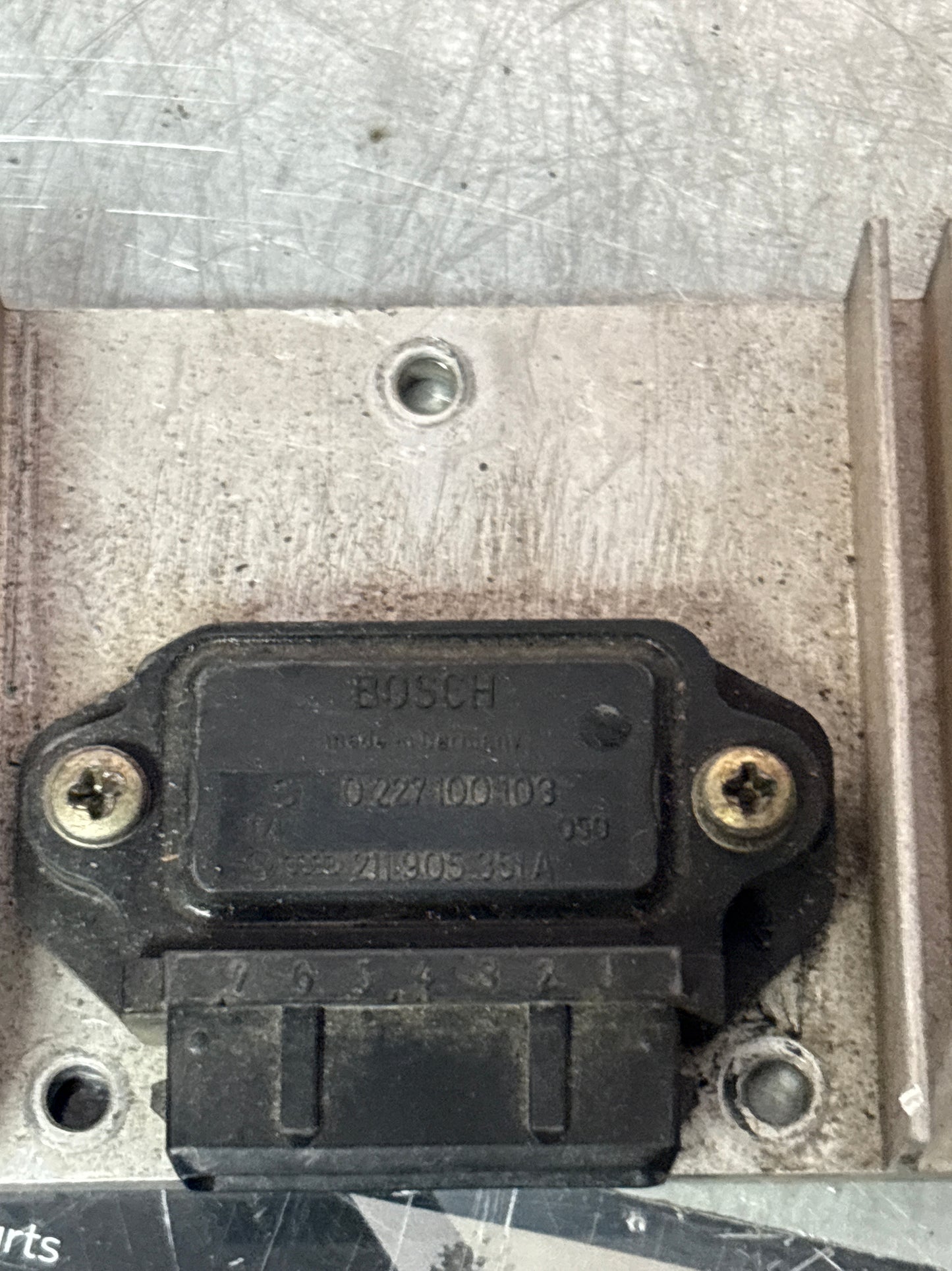 Porsche 924 / VW Bosch ignition module, used 0227100103