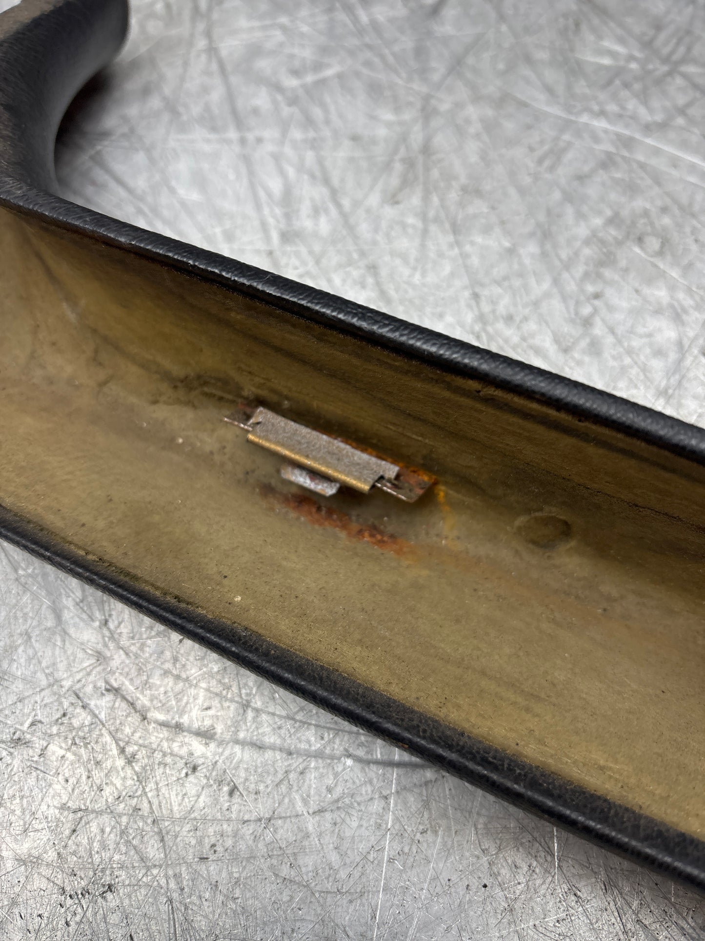 Porsche 928 A pillar trim 928555074 right, black, used