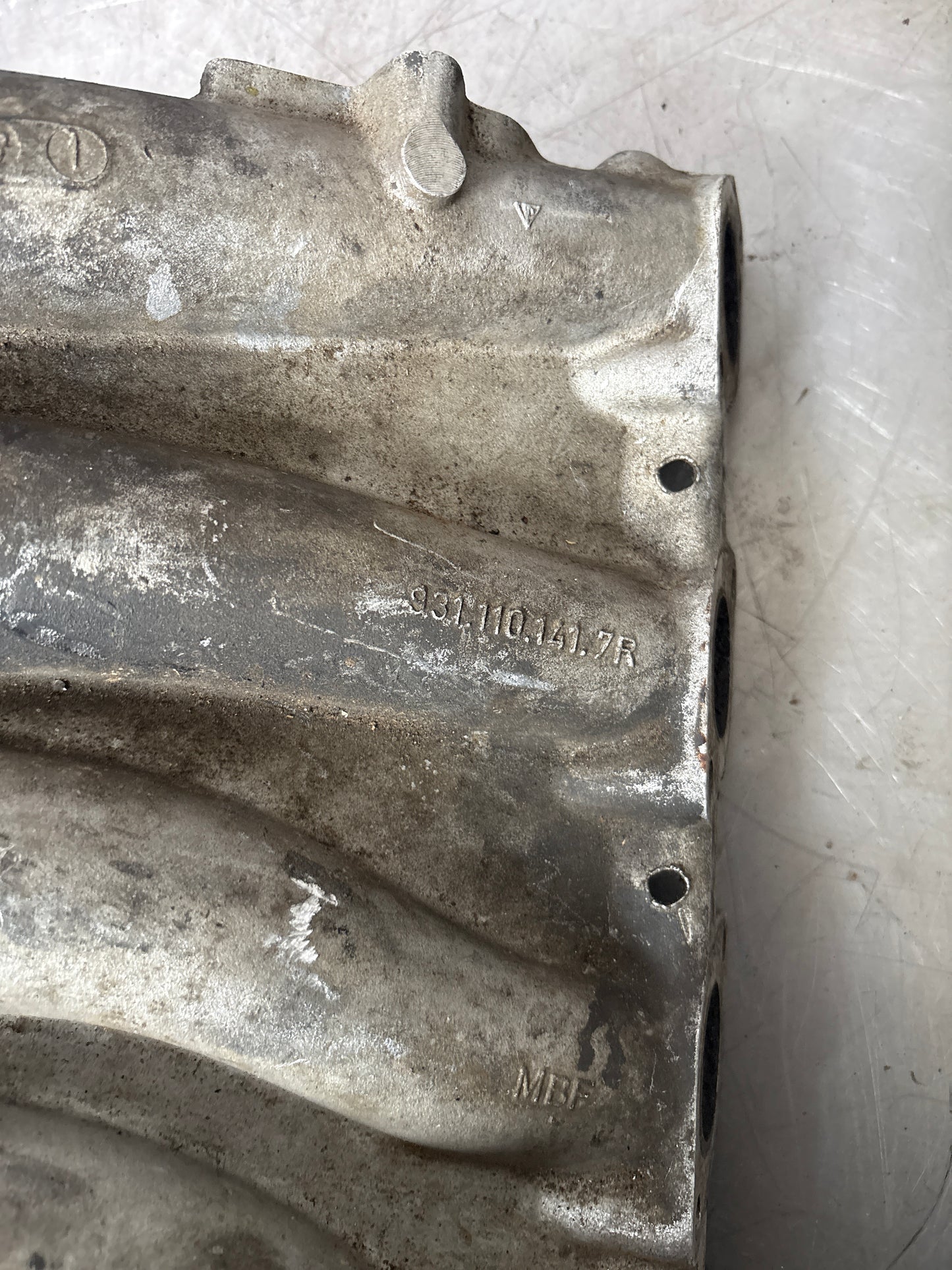 Porsche 924 turbo S2 inlet manifold. 9311101417R used
