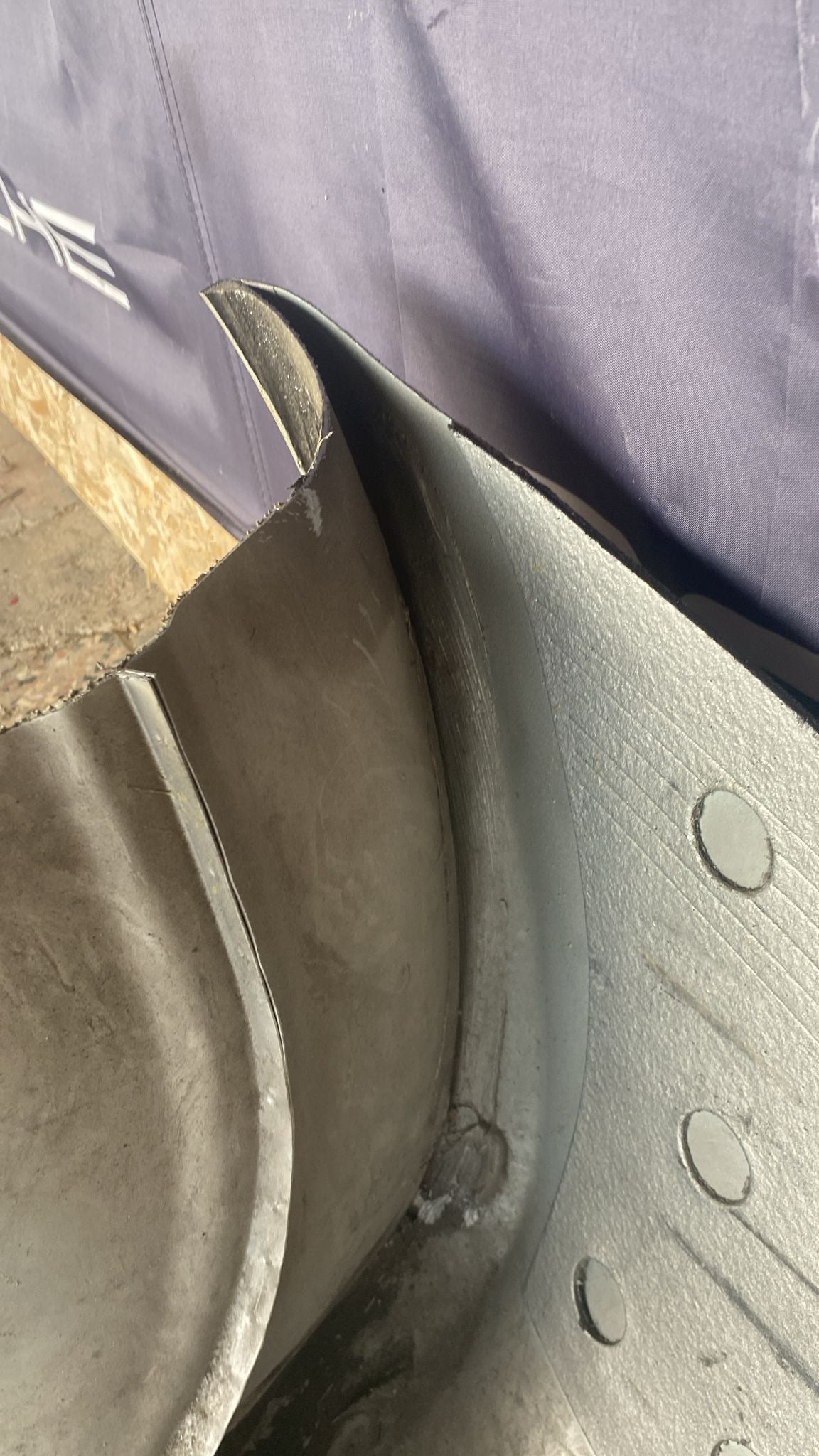 Porsche 944 Right rear fender cut, rear corner 94450390403