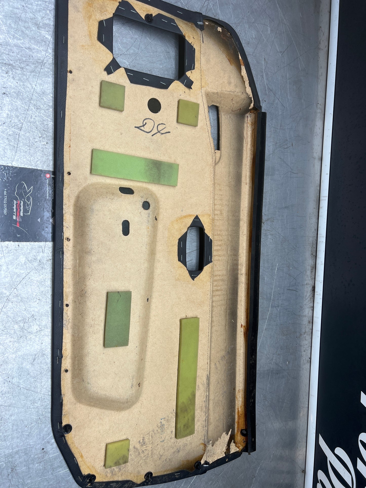 Porsche 944 left black door card for late cars from 85.5 944555017