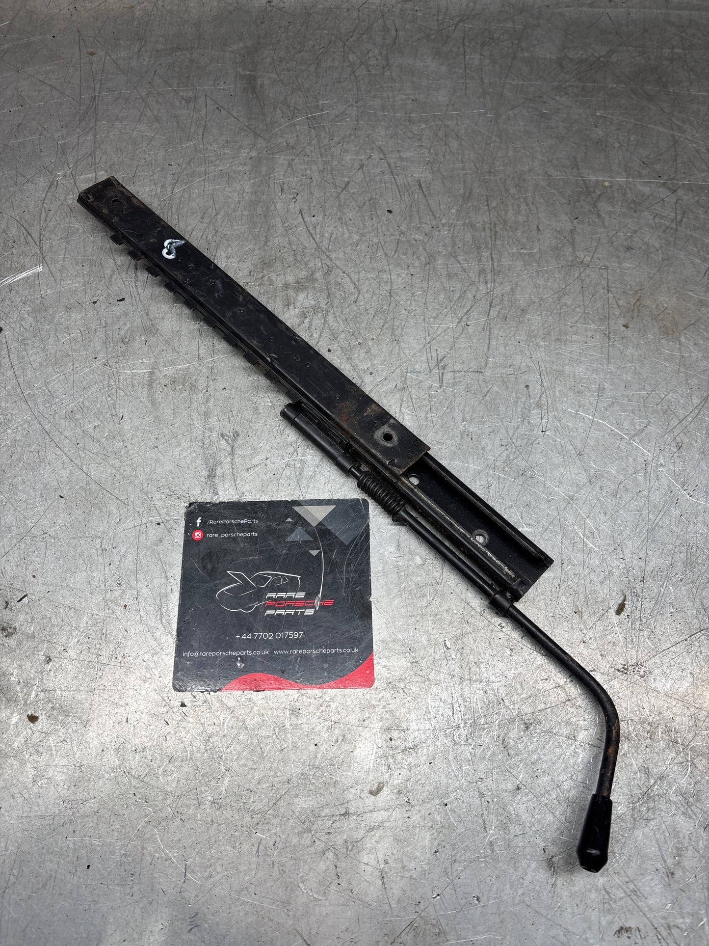Porsche 924 944 911 right side seat runner with handle 92852149002 used