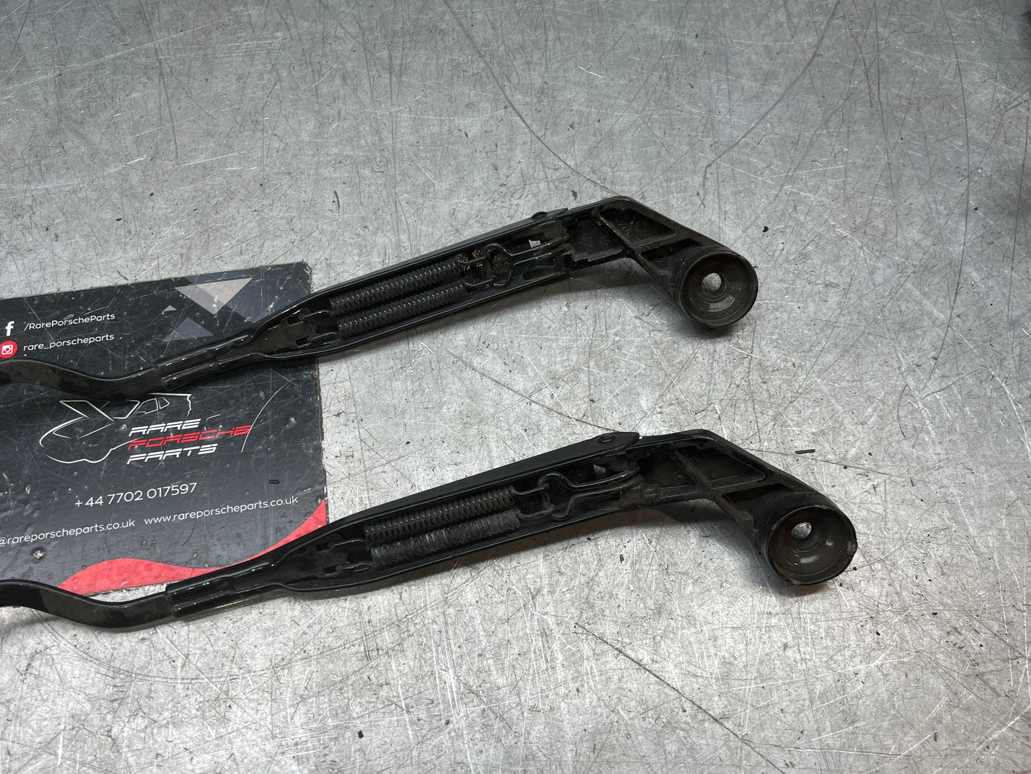 Porsche 944 S2 pair of front wiper arms 94562802802 used