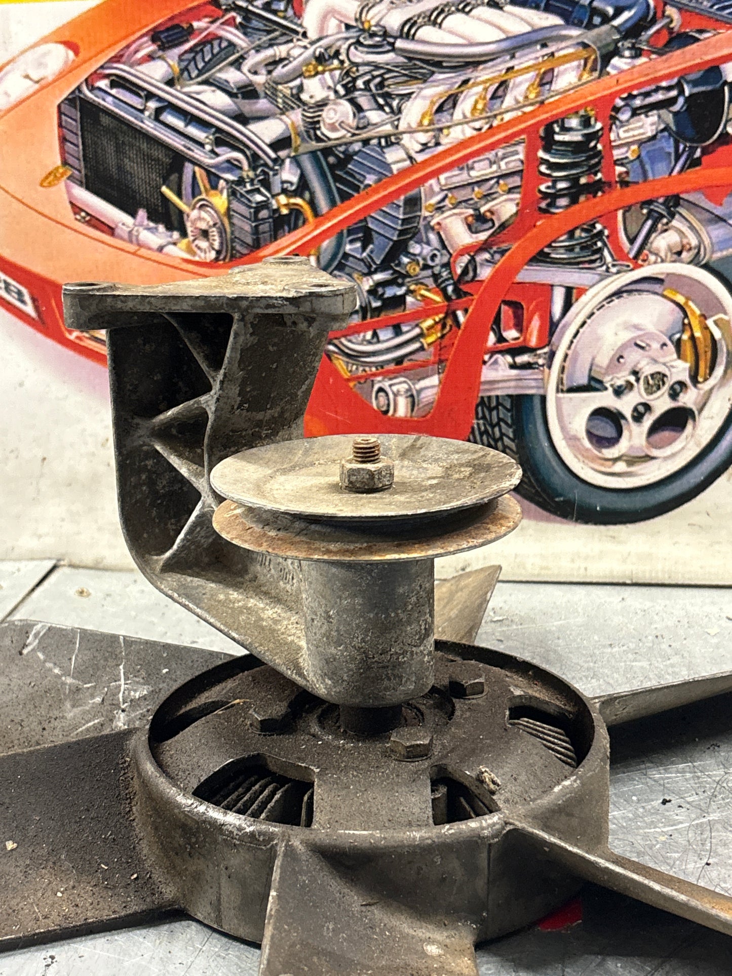 Porsche 928 Engine cooling viscous fan with bracket used 92810613701, 9281061101R