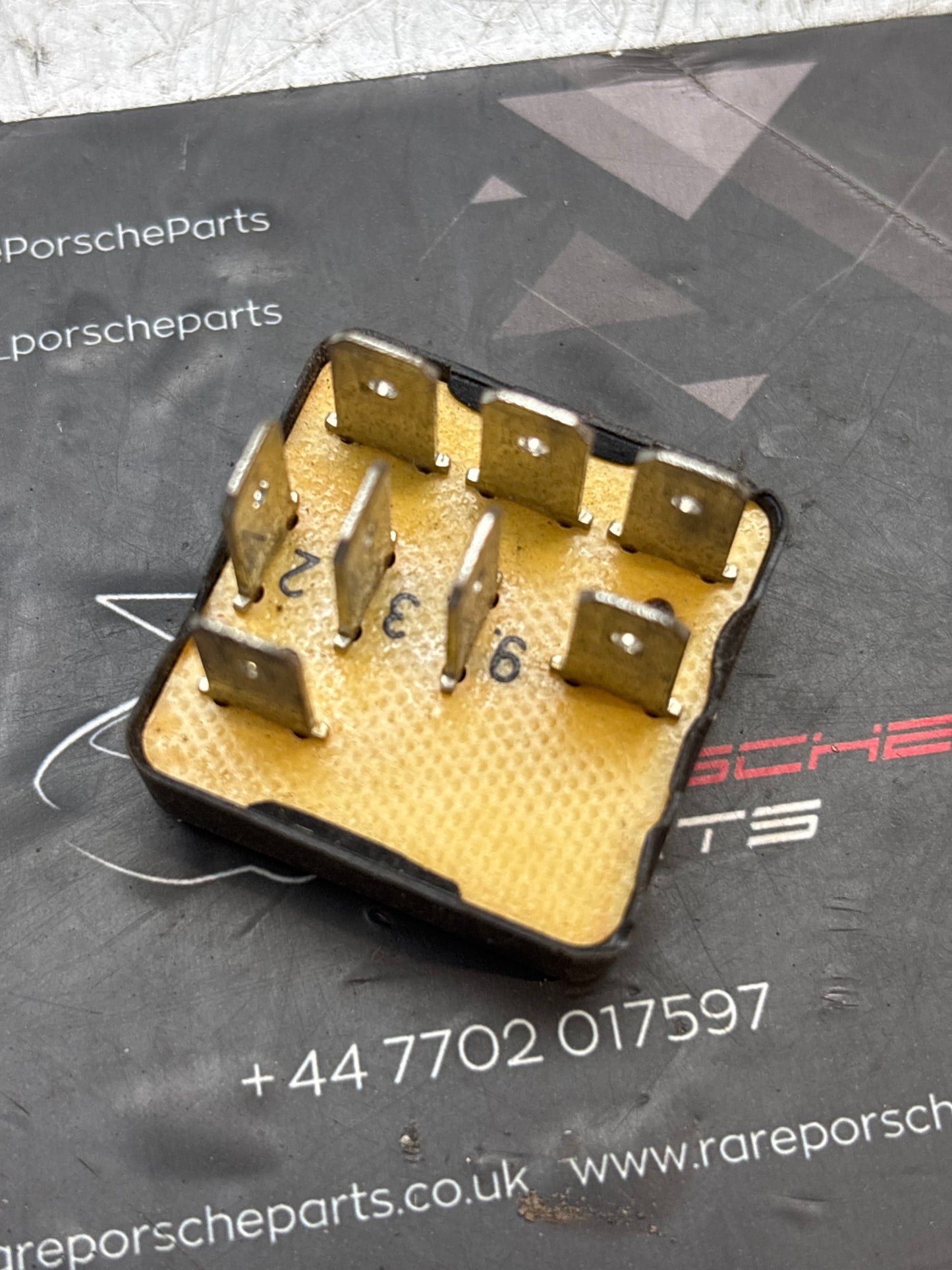 Porsche 944 Brückenadapterrelais, gebraucht 94461018310 / 944 610 183 10