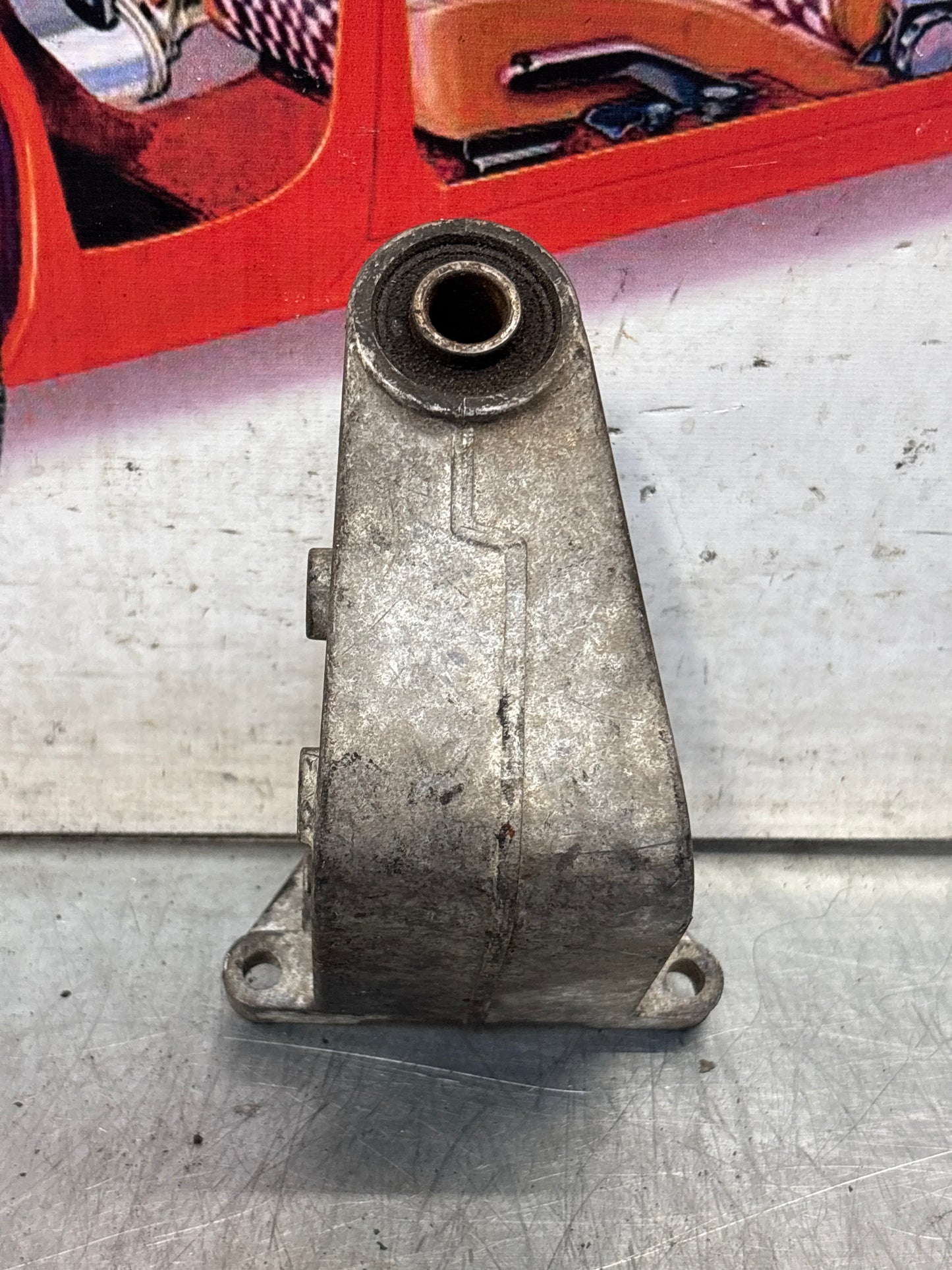 Porsche 928 engine cooling fan bracket, used 9281061104R