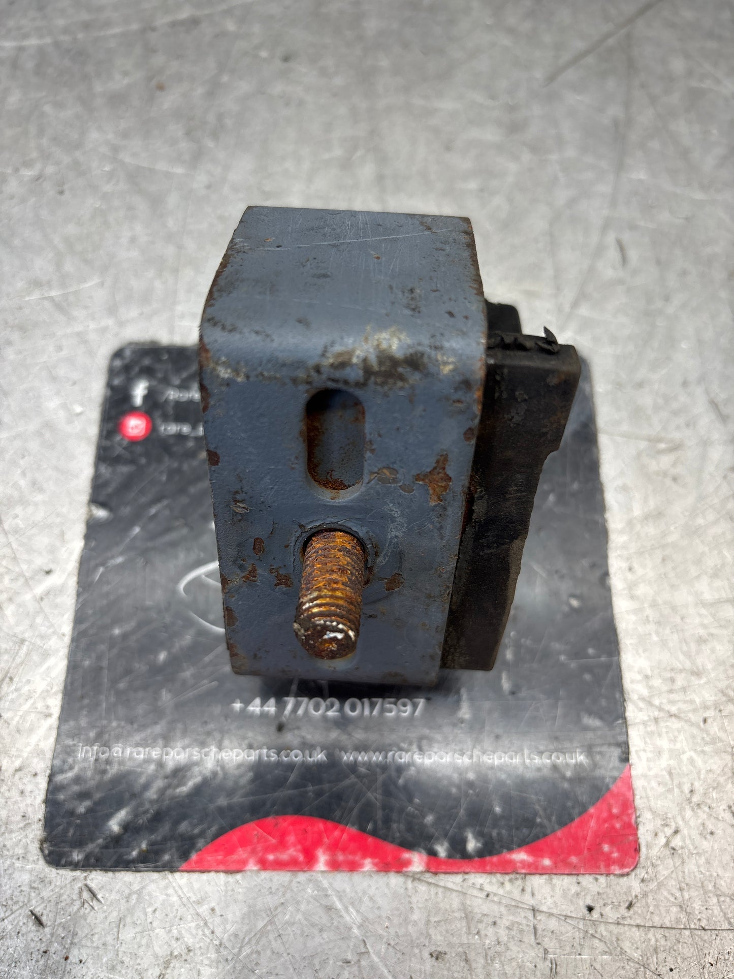 Porsche 924 dogleg gearbox mount, 477399153H, used