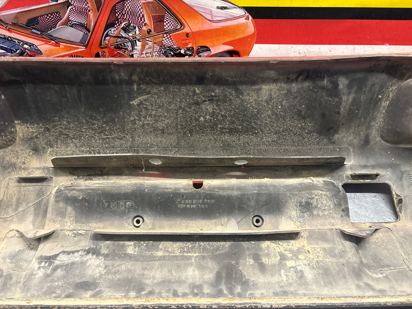 Porsche 928 rear bumper, used 928505023