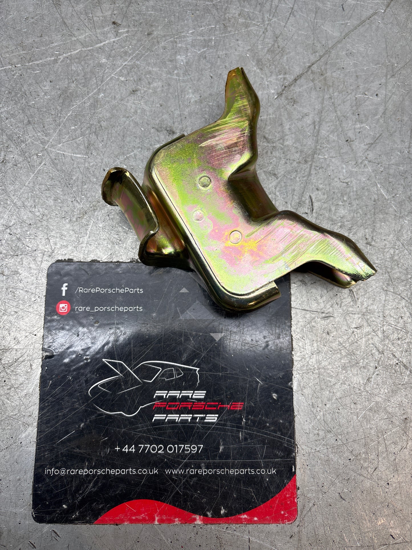 Porsche 928 exhaust hook, bracket for manual gearbox refurbished 92811106100