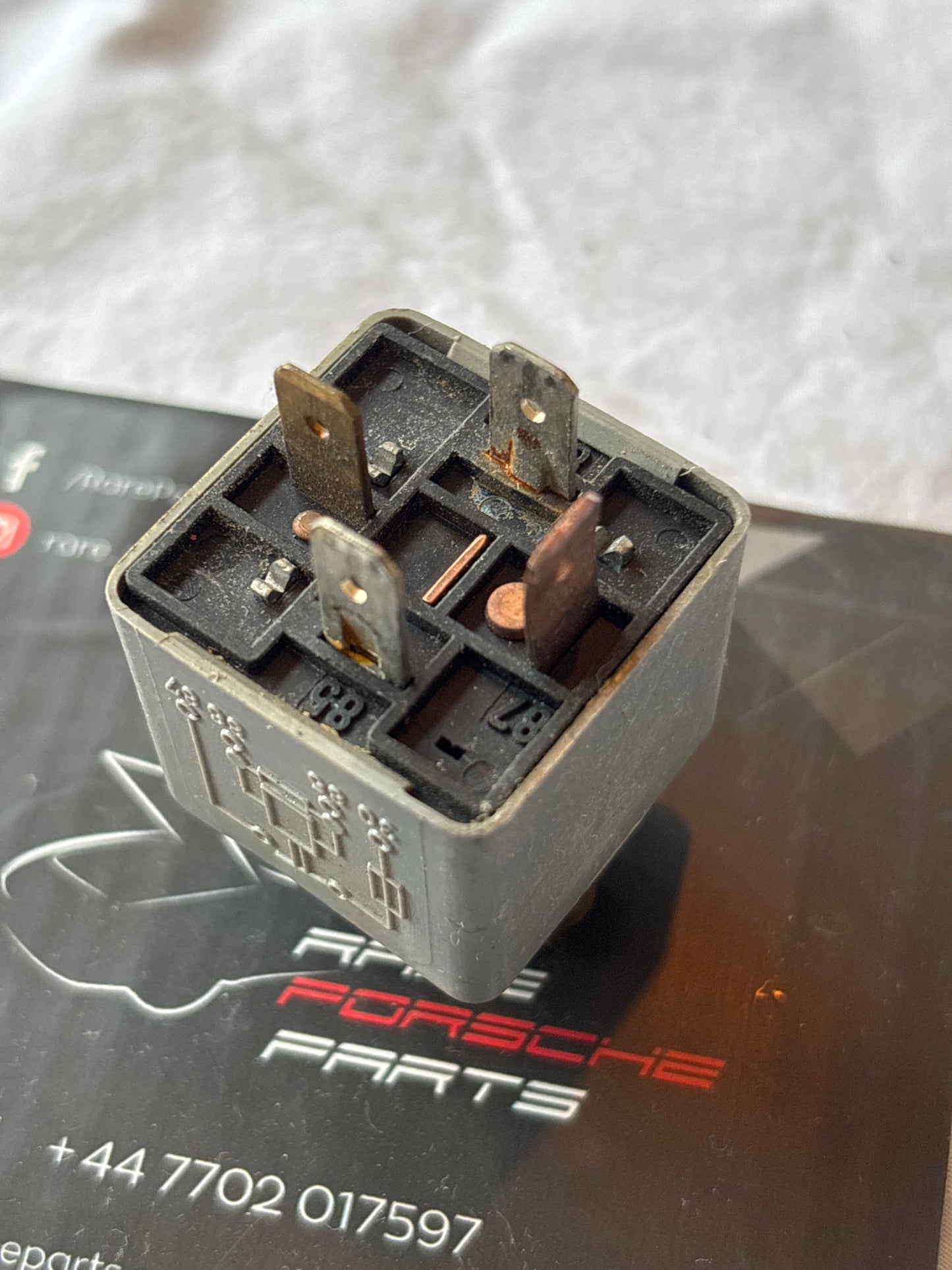 Porsche 944/924S Horn Relay 443963141. 443 963 141